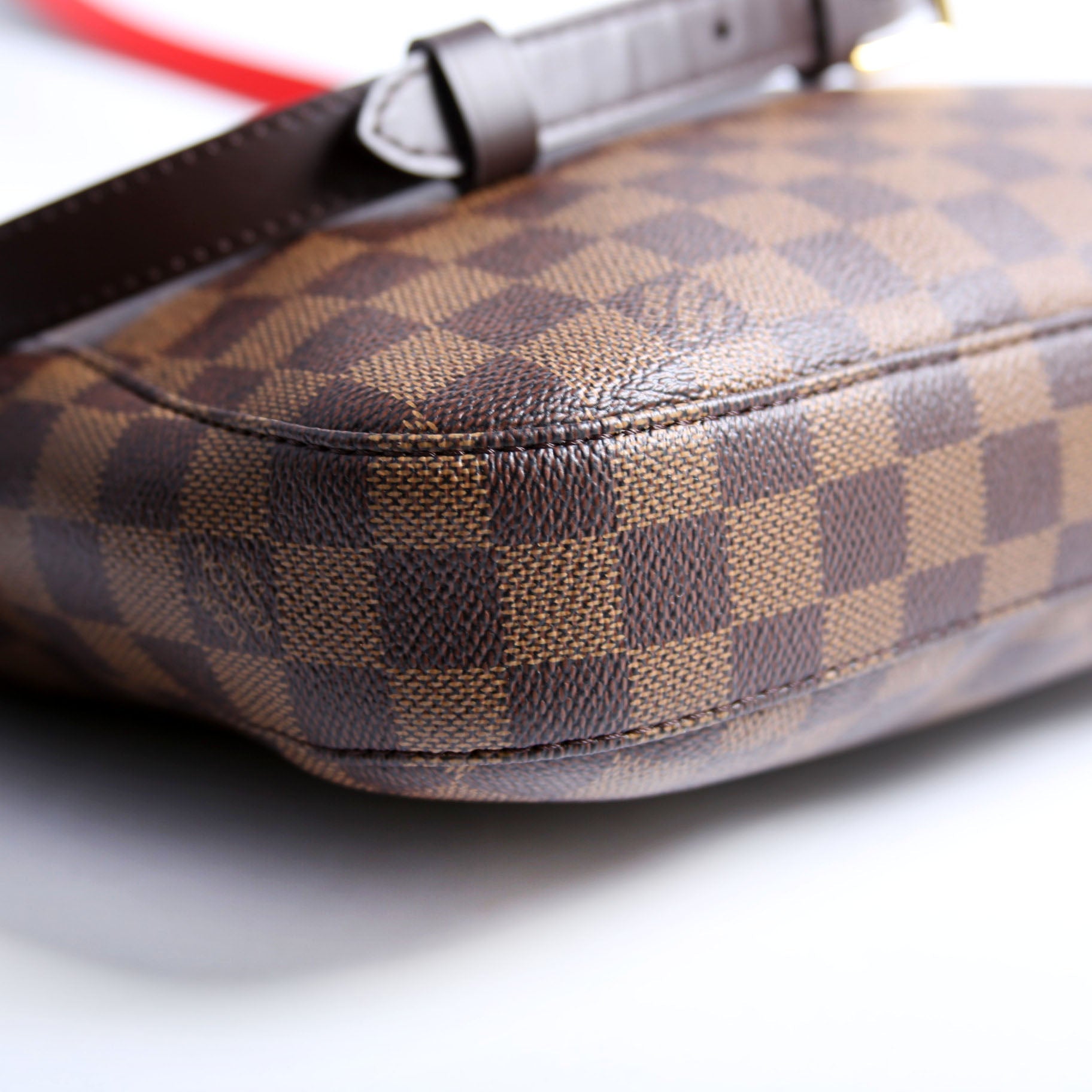 Louis Vuitton South Bank Besace Ebene