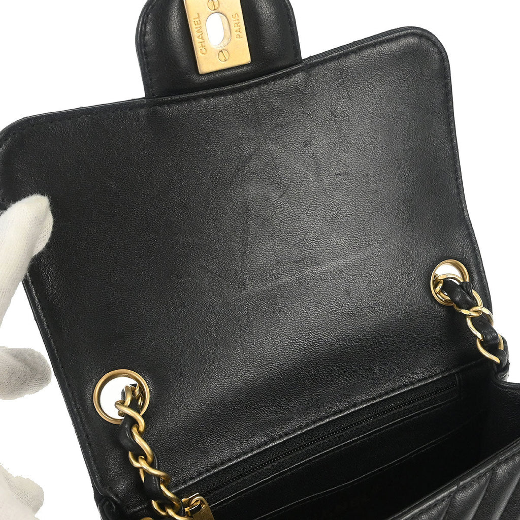 Chanel 2019 Black Lambskin Chevron Mini Classic Square Flap Shoulder Bag 17