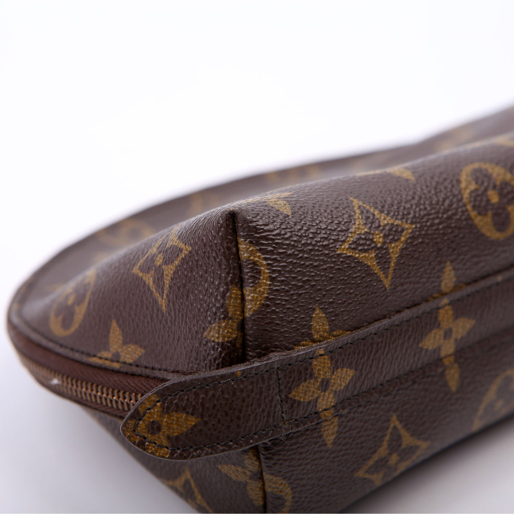 Louis Vuitton Trousse Demi Ronde 23 Monogram