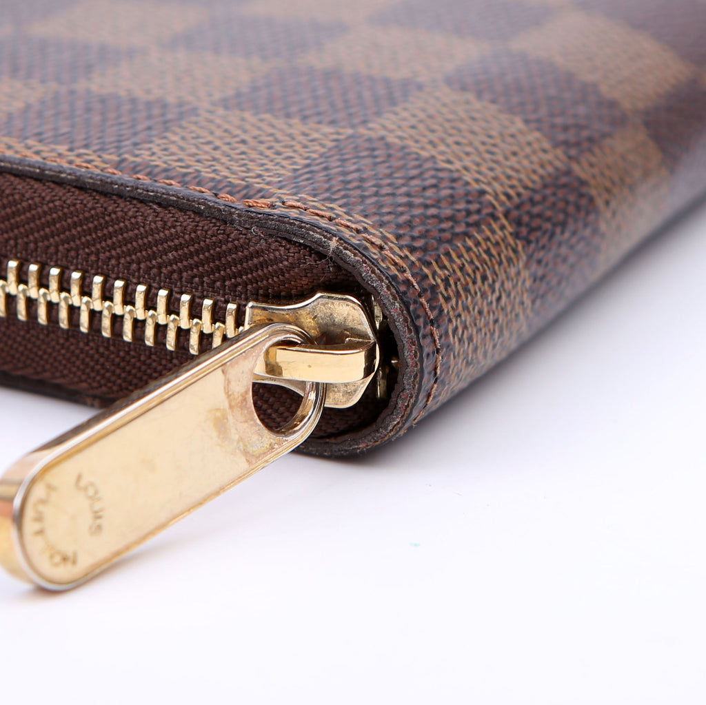 Louis Vuitton Zippy Wallet Damier Ebene