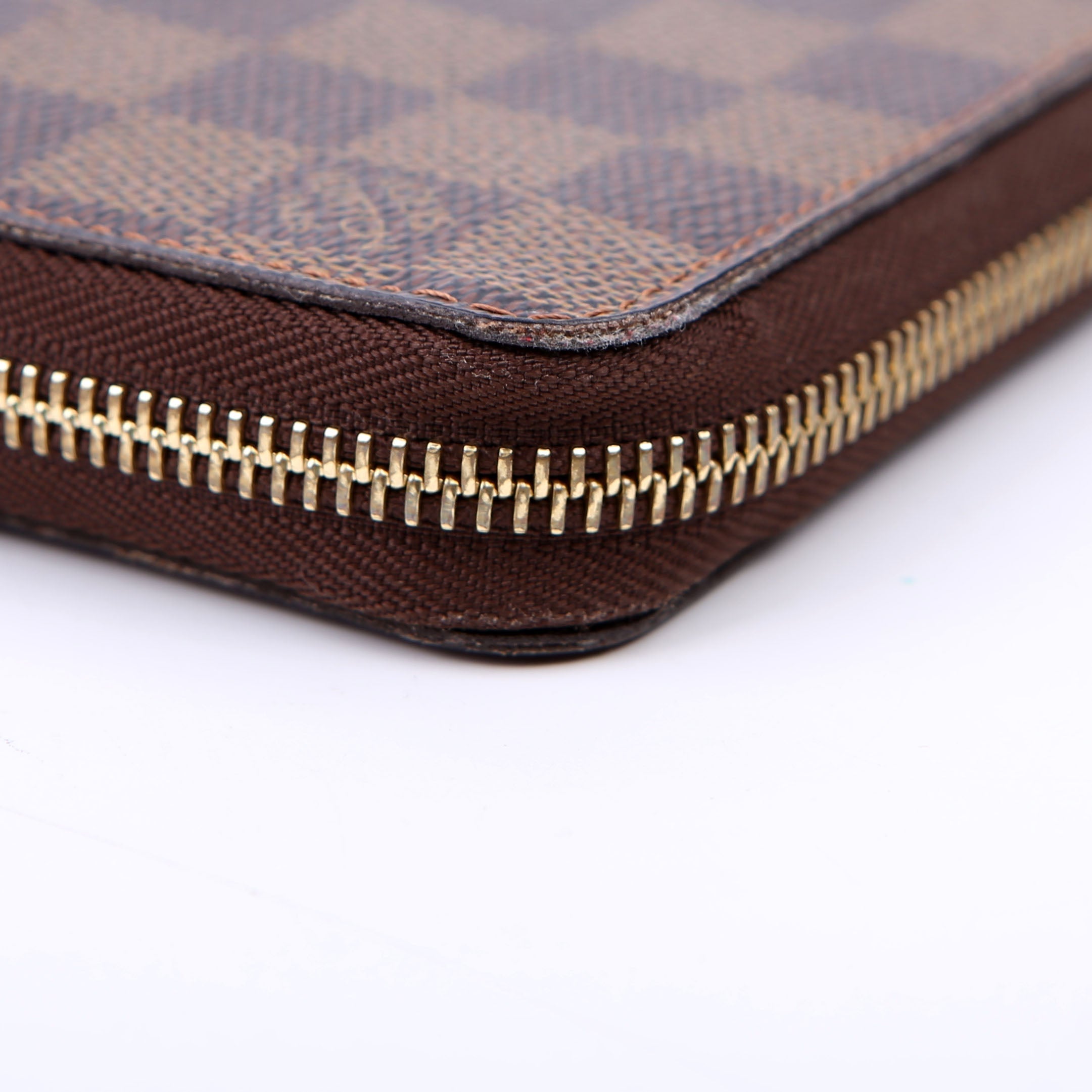 Louis Vuitton Zippy Wallet Damier Ebene