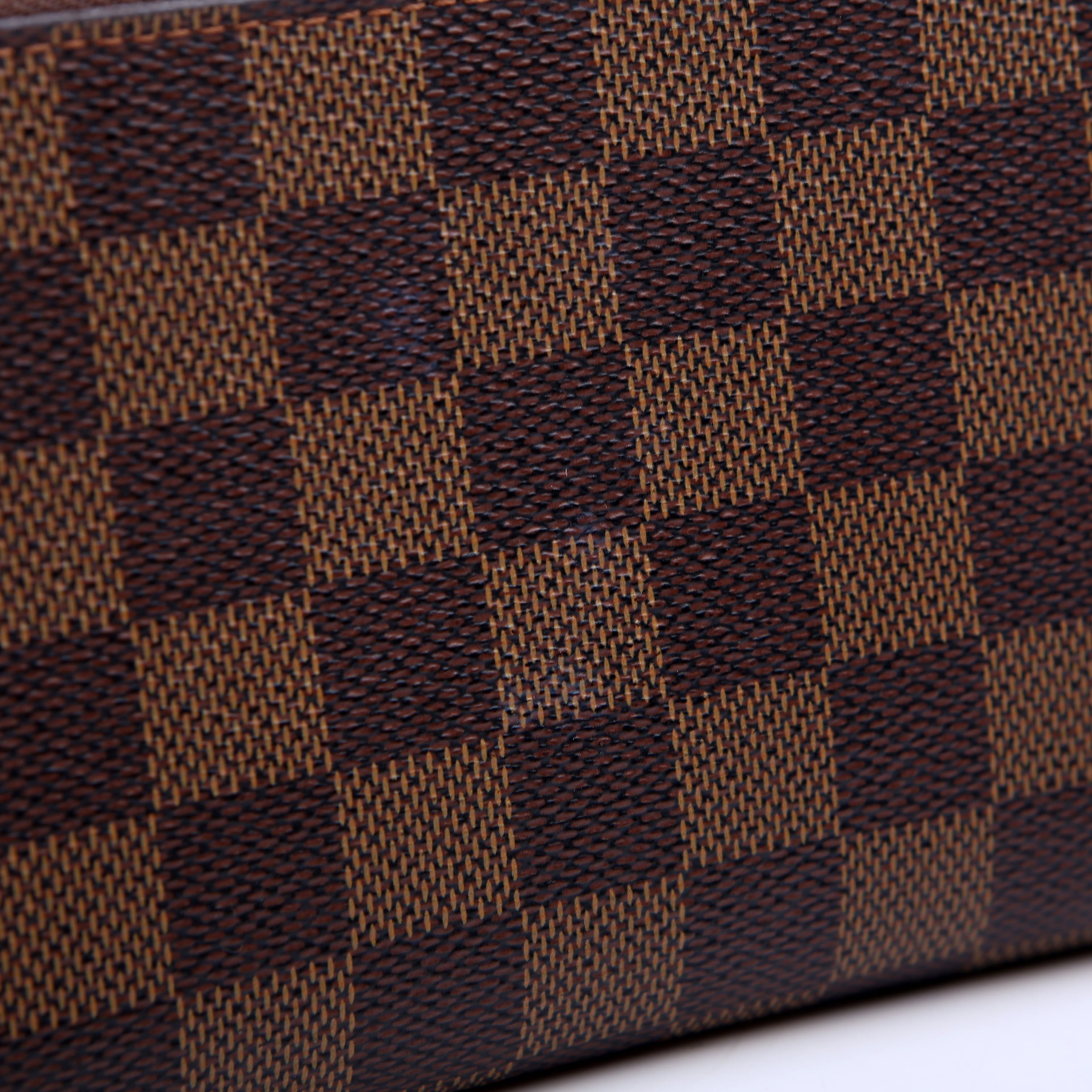 Louis Vuitton Zippy Wallet Damier Ebene