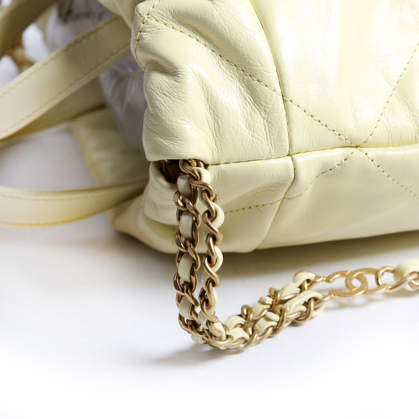 Chanel Chanel 22 Backpack RFID Yellow