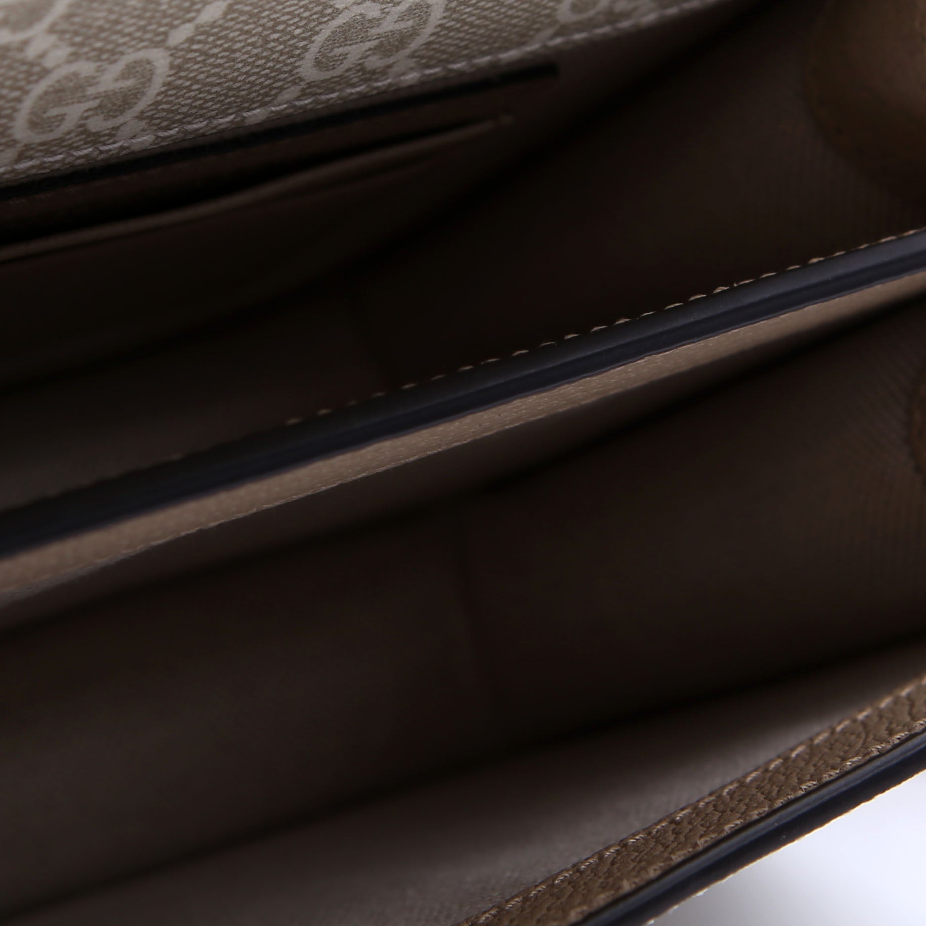 Gucci 671620 GG Supreme Interlocking G Mini Crossbody Beige