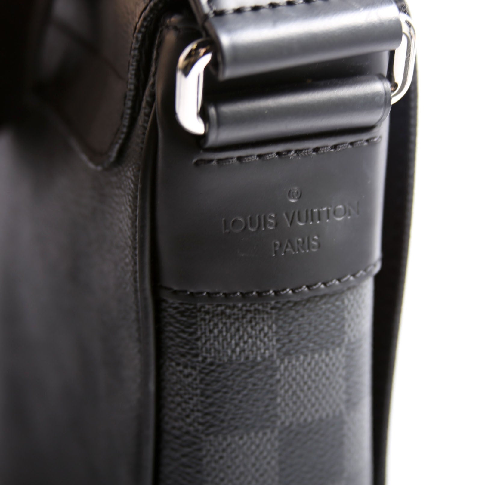 Louis Vuitton District PM Graphite