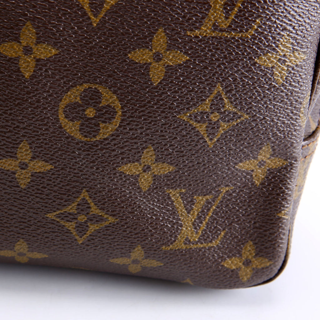 Louis Vuitton Trousse Toilette 23 Monogram