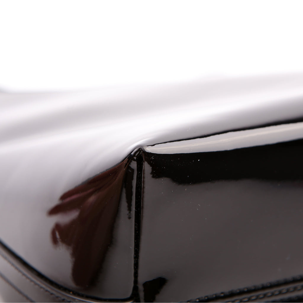 Saint Laurent Rendez-Vous Patent Calfskin Hobo Black