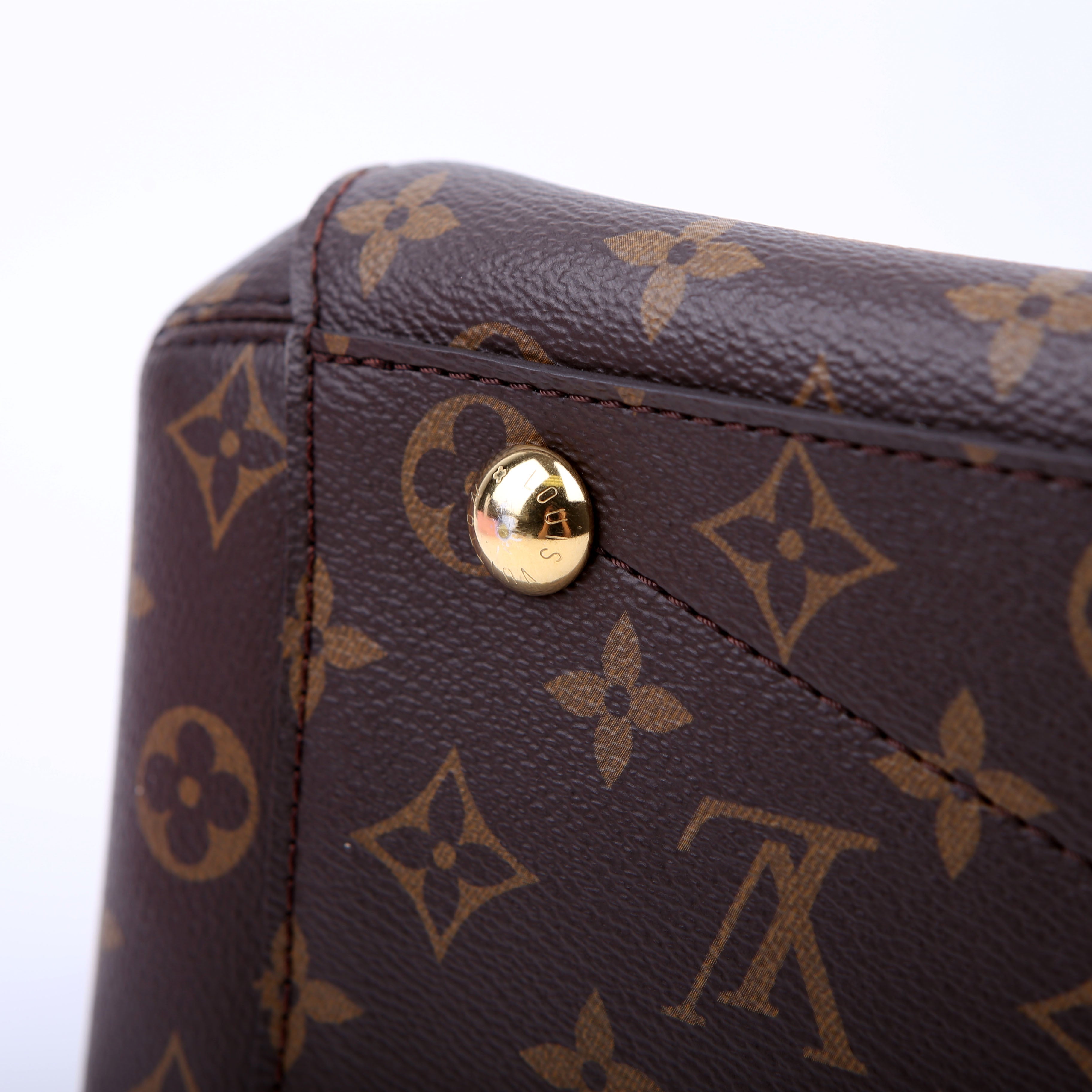 Louis Vuitton Montaigne MM Monogram