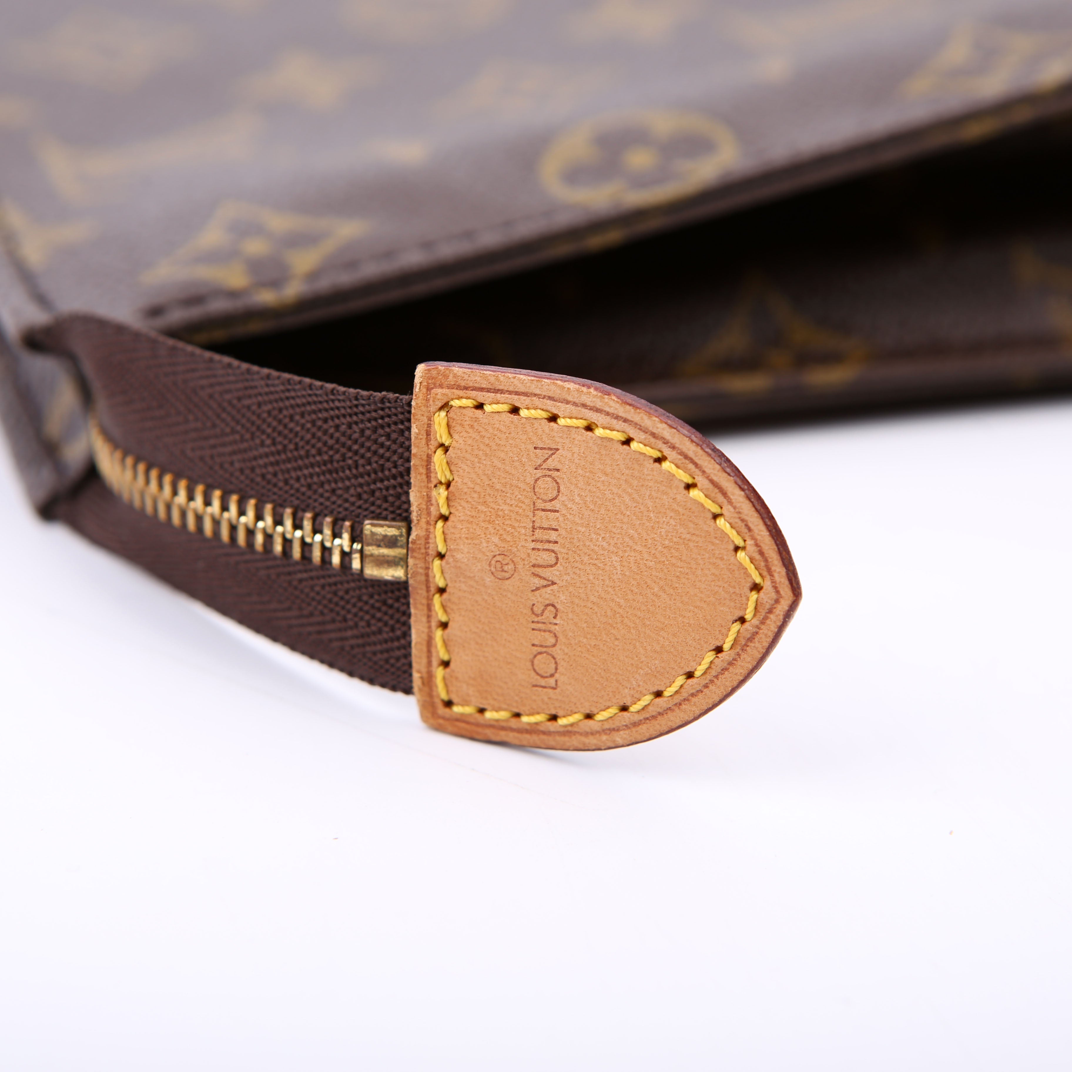 Louis Vuitton Toiletry Pouch 26 Newer Monogram