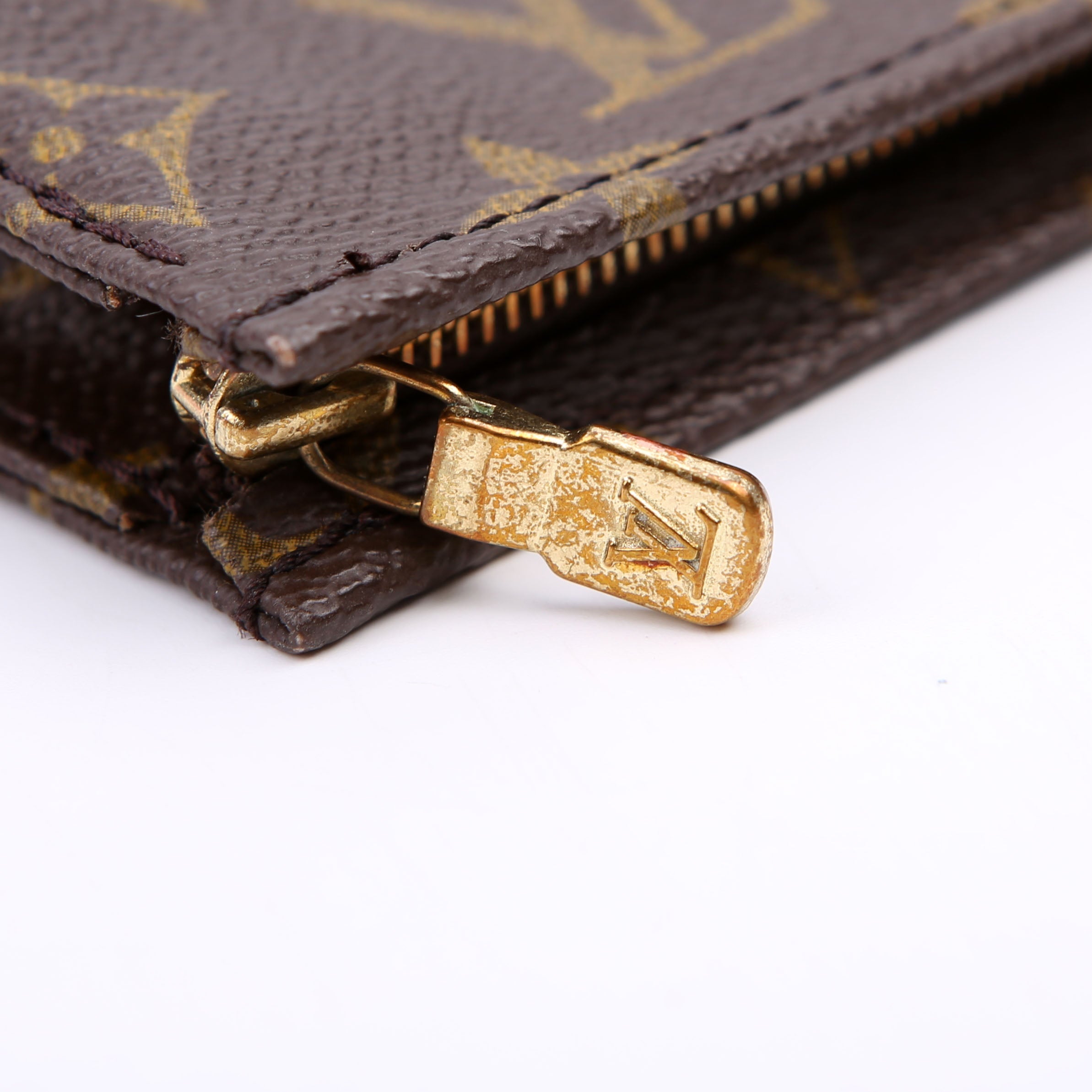 Louis Vuitton Toiletry Pouch 26 Newer Monogram