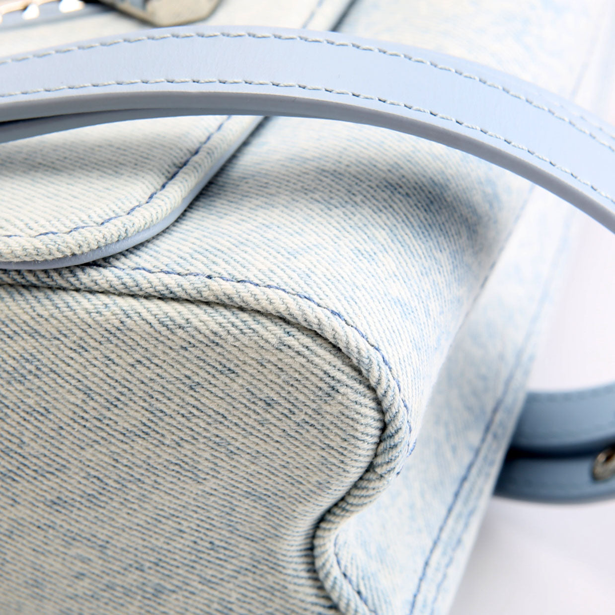 Louis Vuitton Twist MM Denim Blue