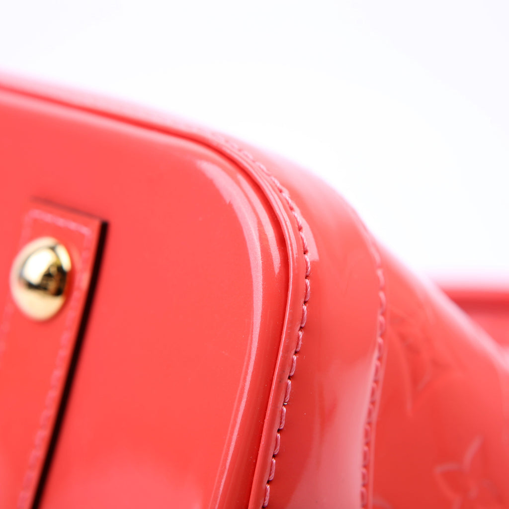 Louis Vuitton Alma PM Vernis Salmon