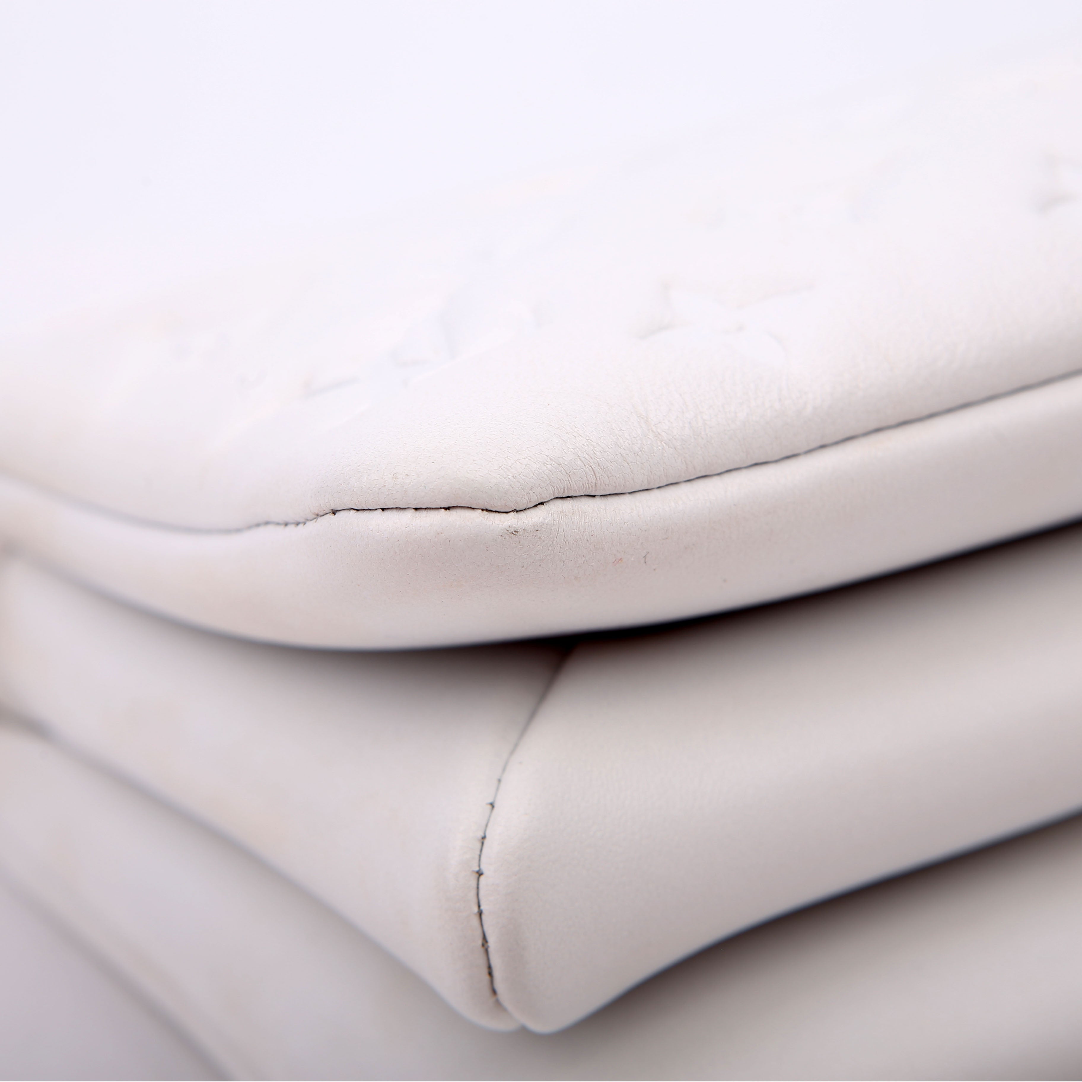 Louis Vuitton Coussin BB Lambskin New Version White