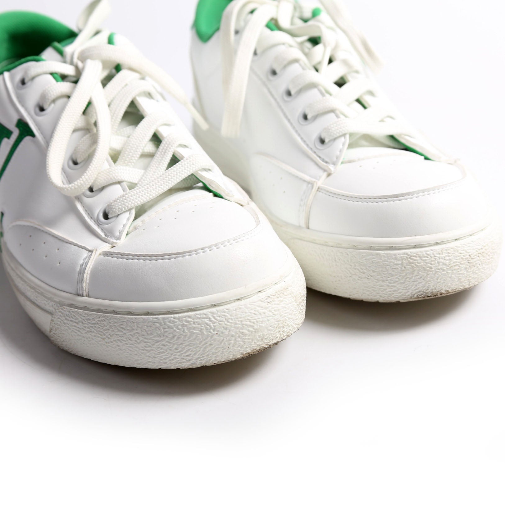Louis Vuitton Charlie Leather Sneakers Size 36.5 White