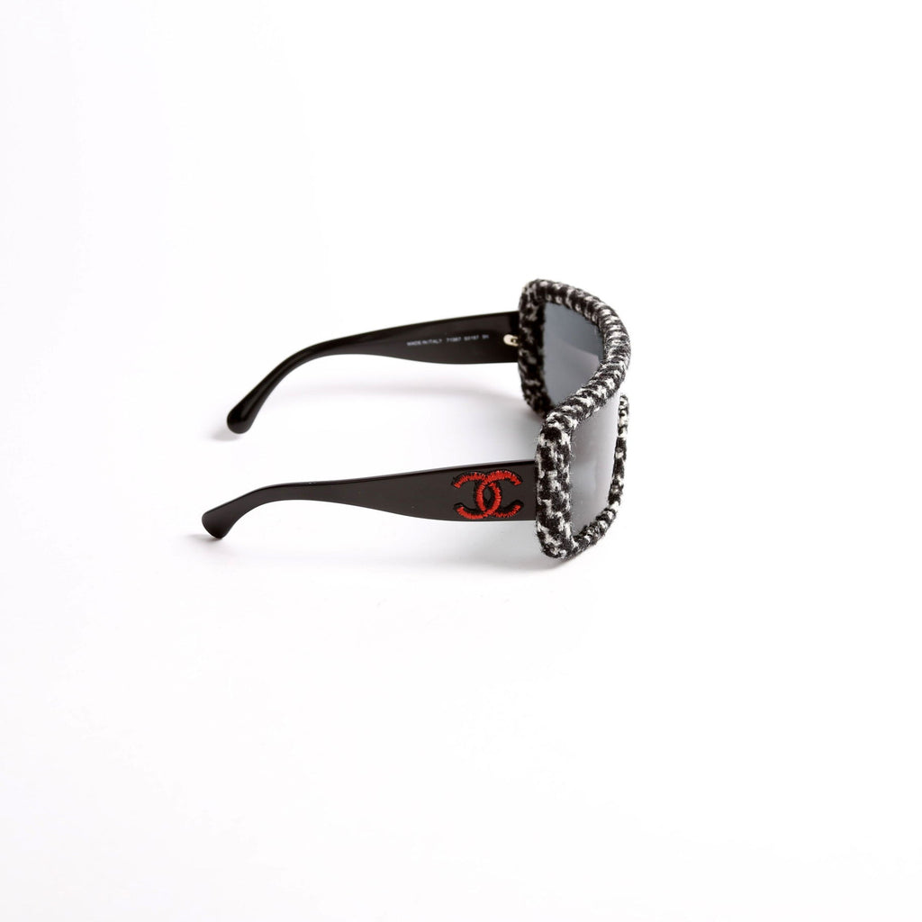 Chanel 71367 Shield Acetate Tweed