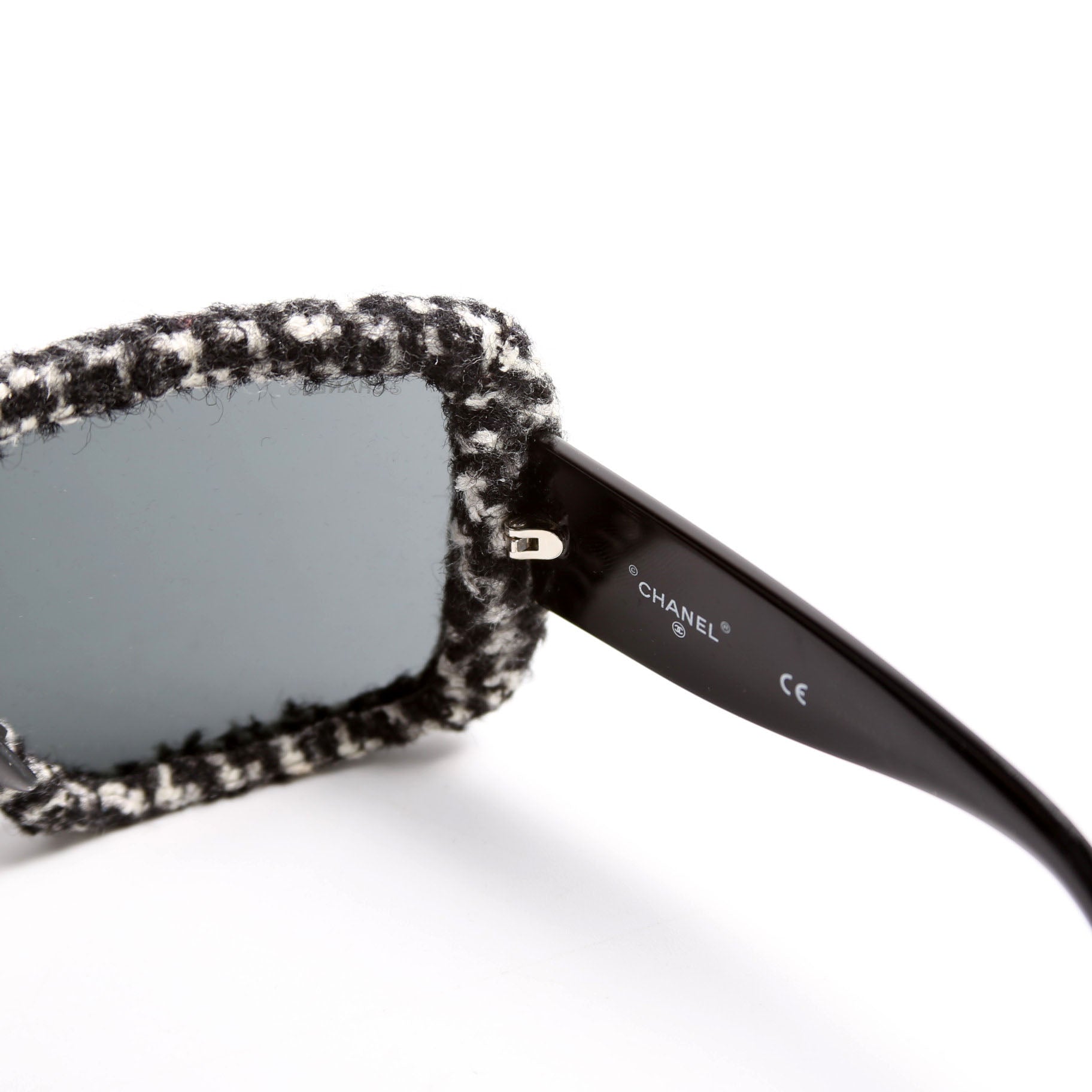 Chanel 71367 Shield Acetate Tweed