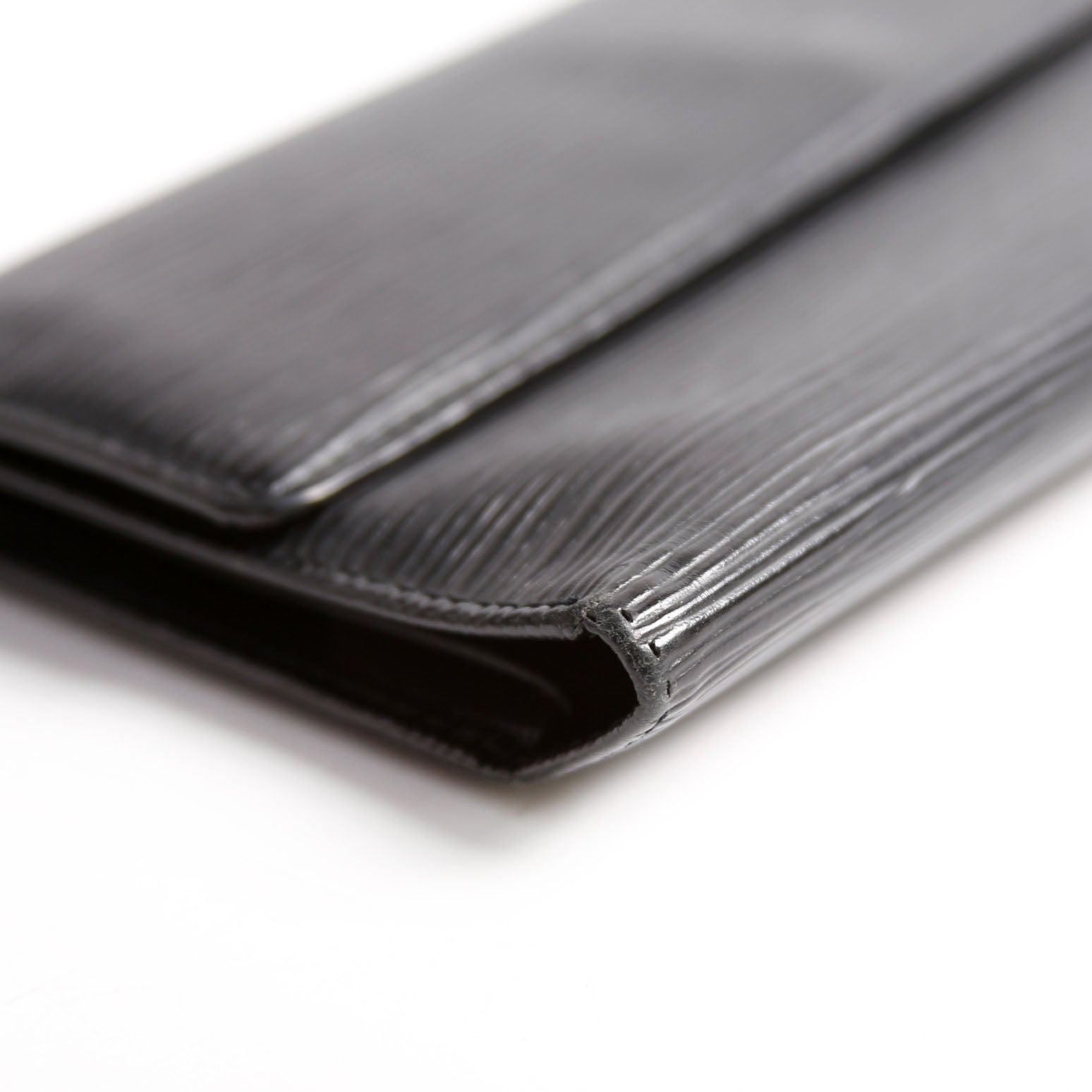Louis Vuitton Porte Tresor International Wallet Epi Black