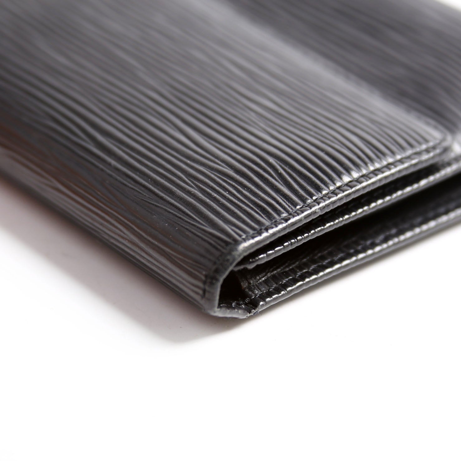 Louis Vuitton Porte Tresor International Wallet Epi Black