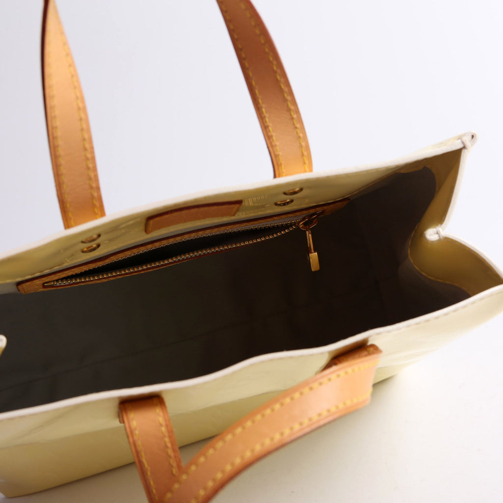 Louis Vuitton Reade PM Vernis Yellow