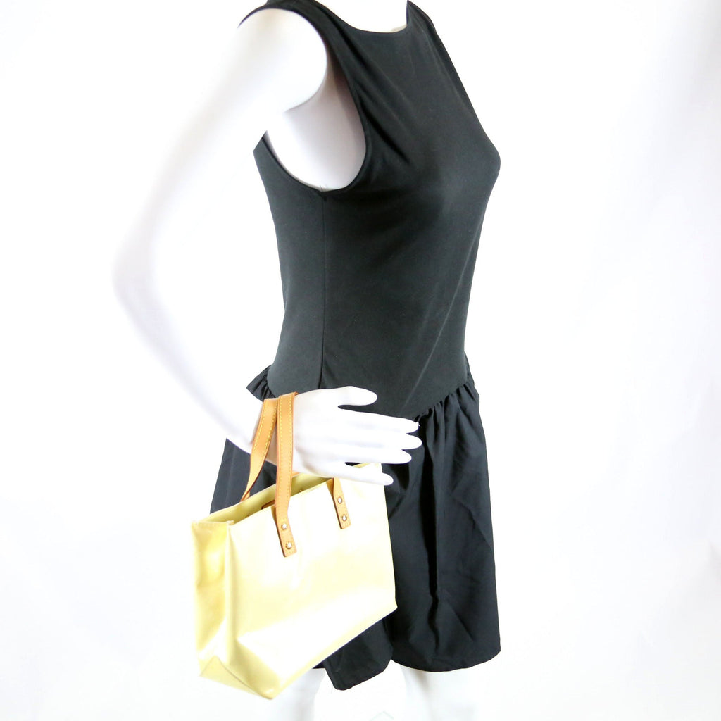 Louis Vuitton Reade PM Vernis Yellow