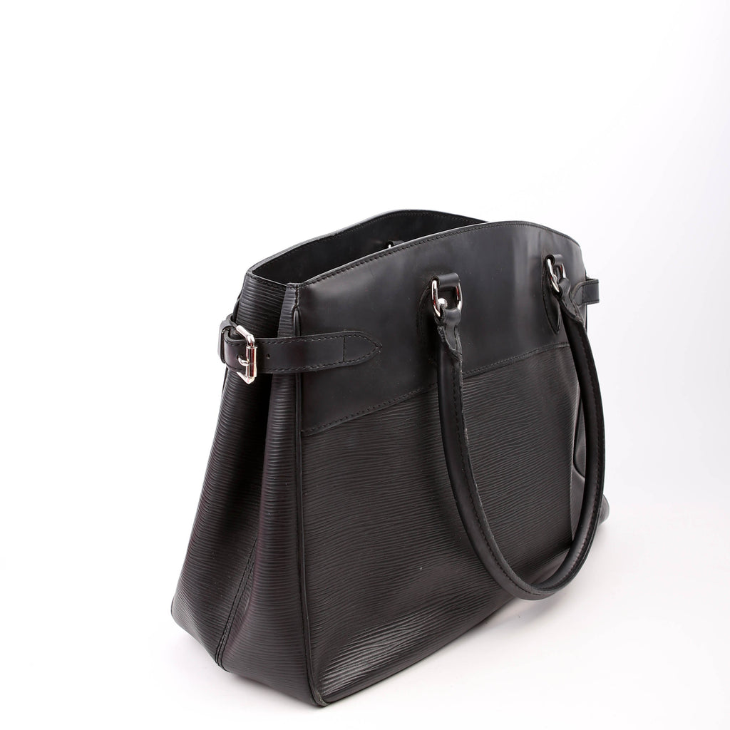 Louis Vuitton Passy GM Epi Black