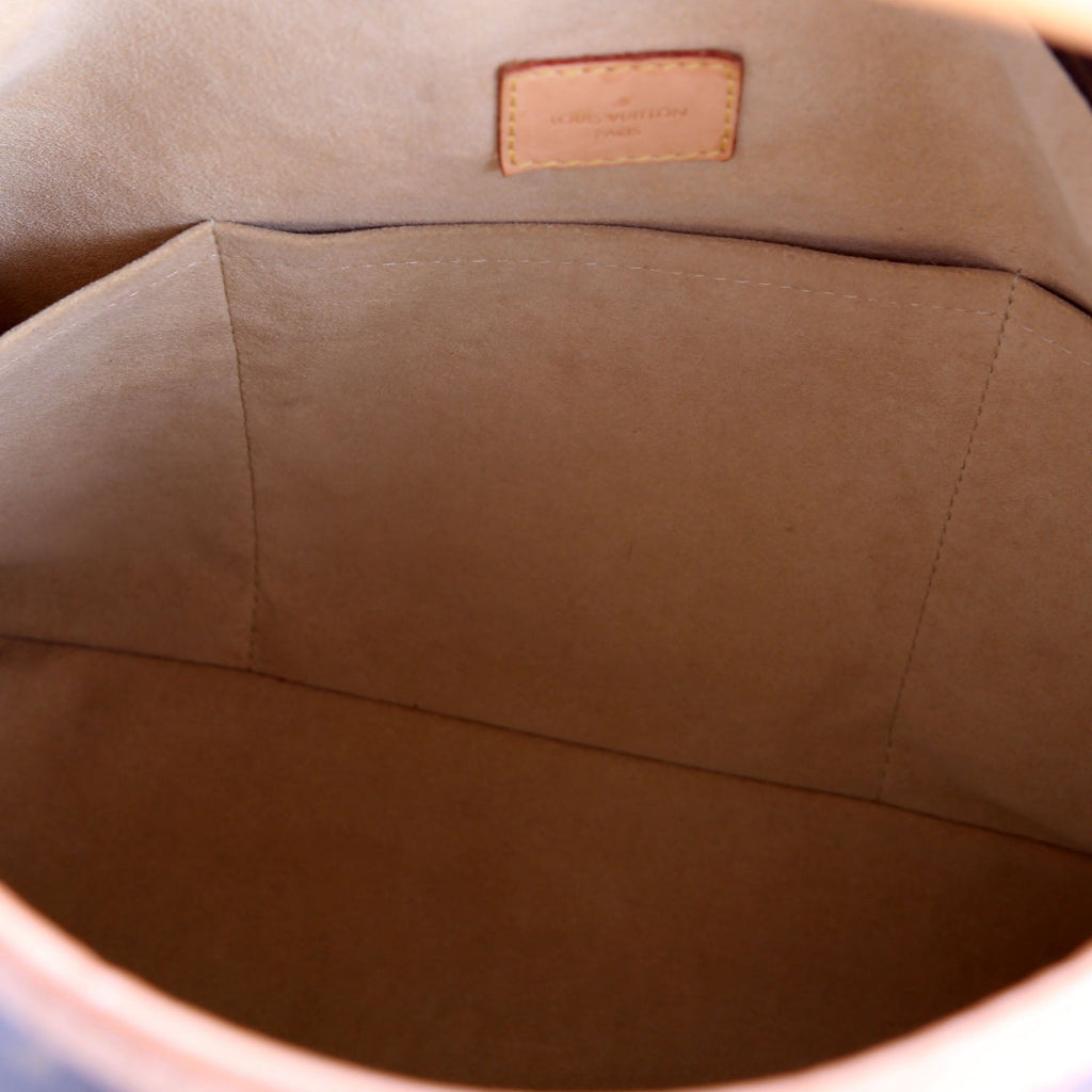 Louis Vuitton Artsy MM Monogram Brown