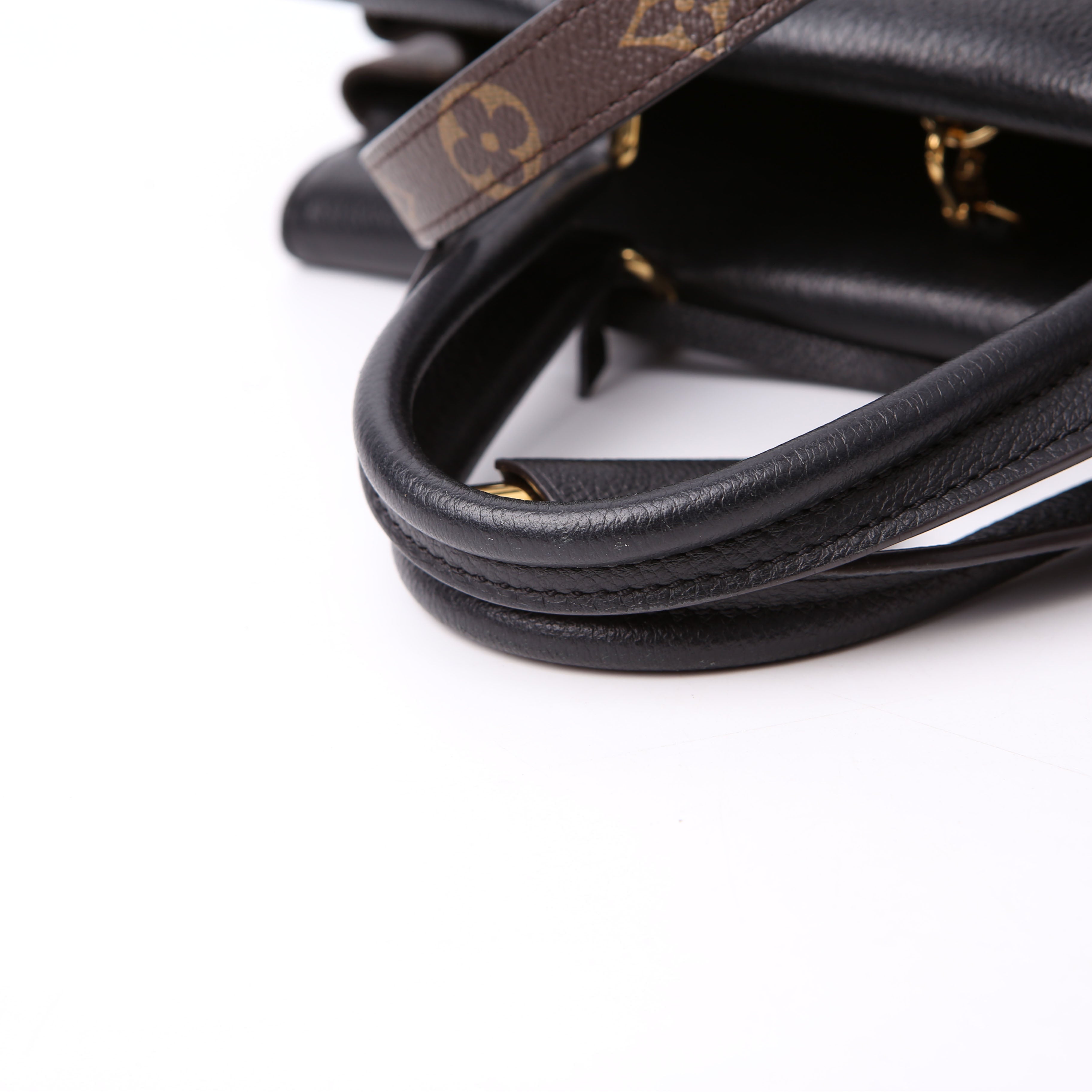 Louis Vuitton Venus Satchel Monogram