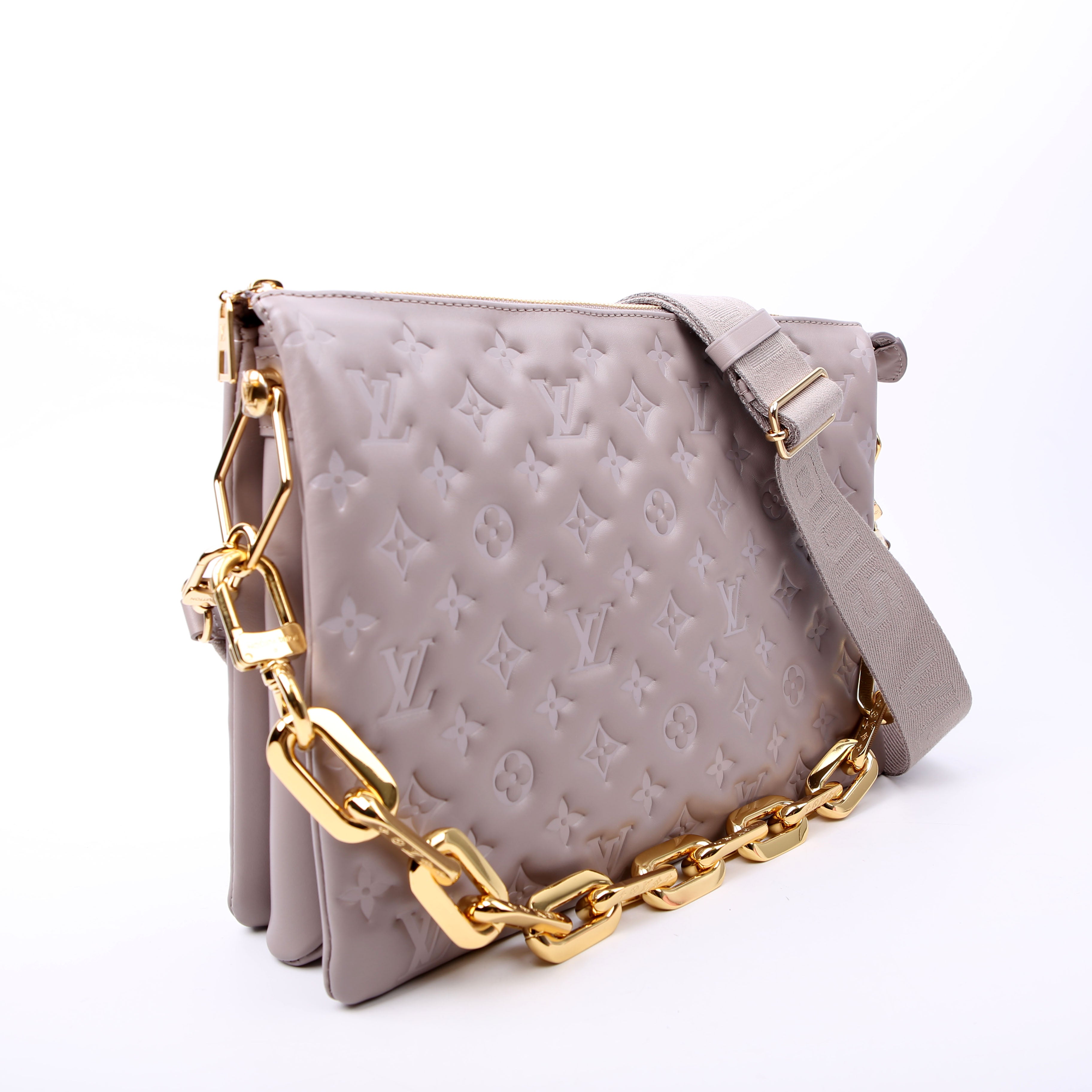 Louis Vuitton Coussin MM NV Lambskin Taupe