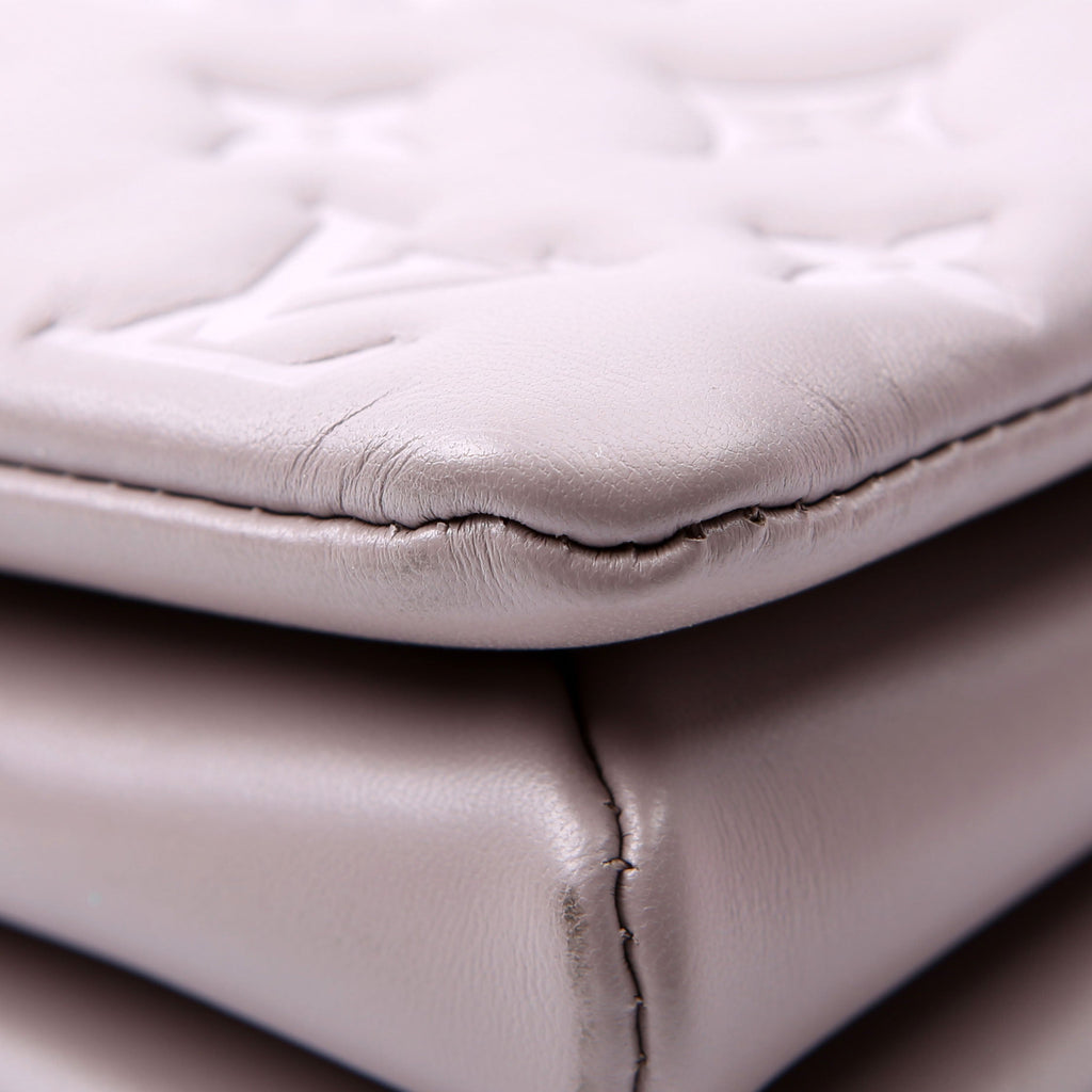 Louis Vuitton Coussin MM NV Lambskin Taupe