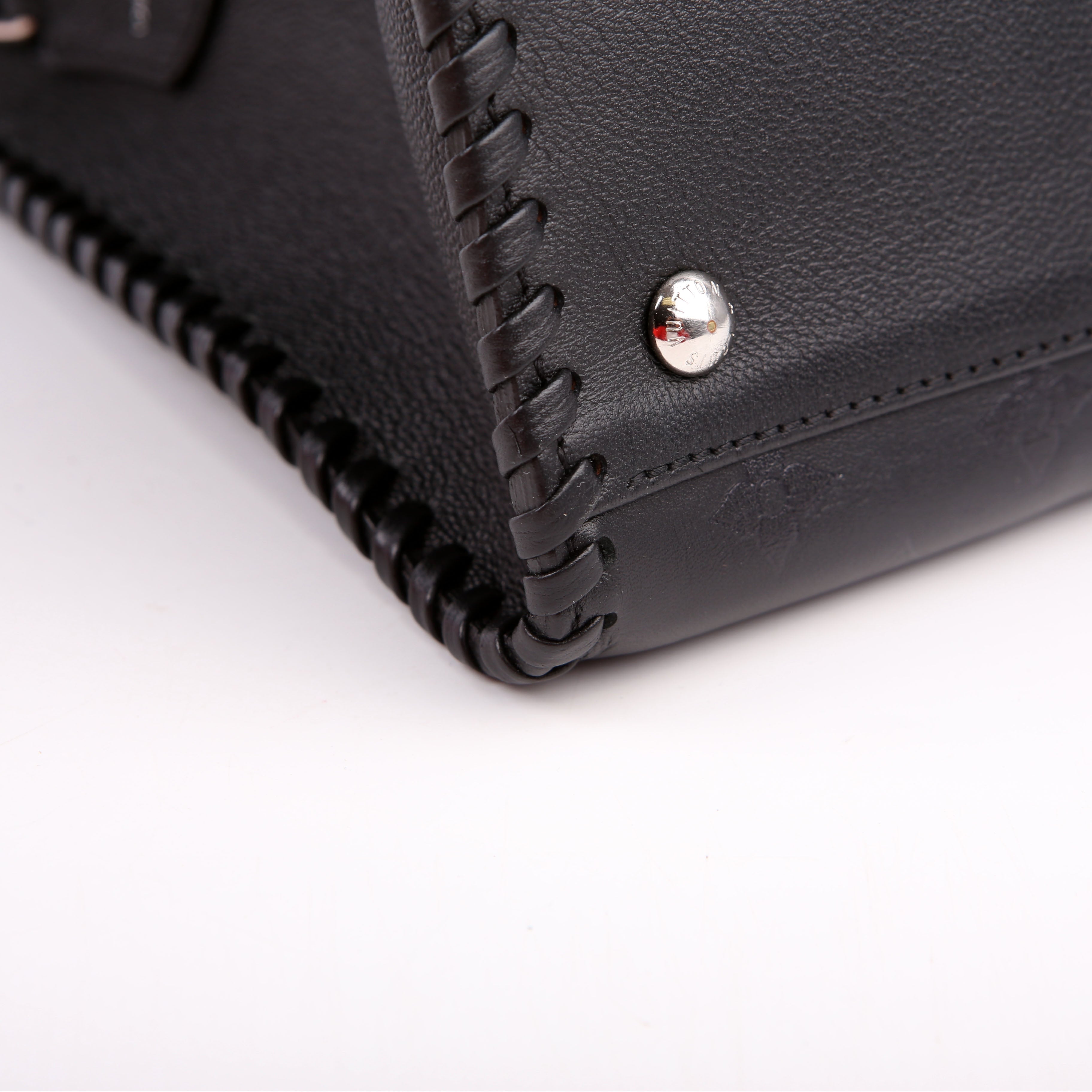 Louis Vuitton Very Zipped Tote Black