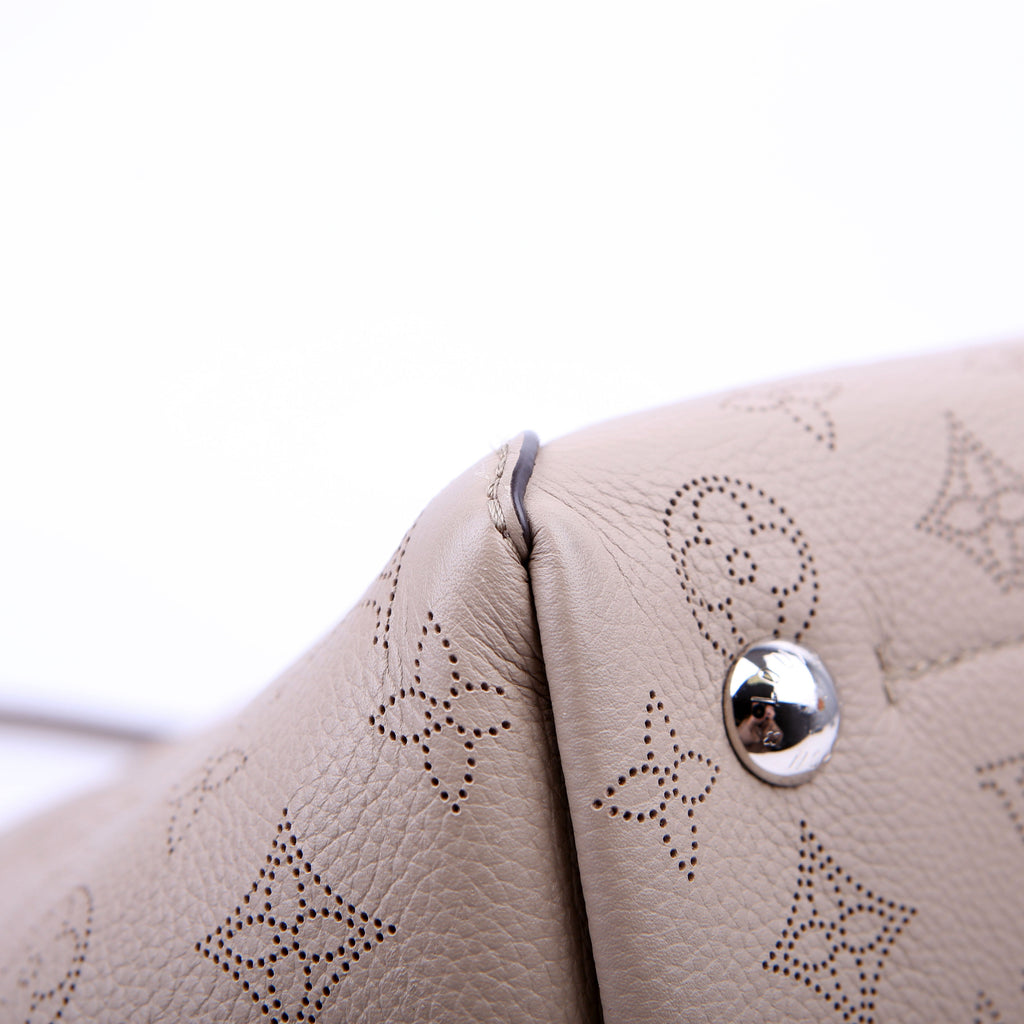 Louis Vuitton Hina MM Mahina Turtledove