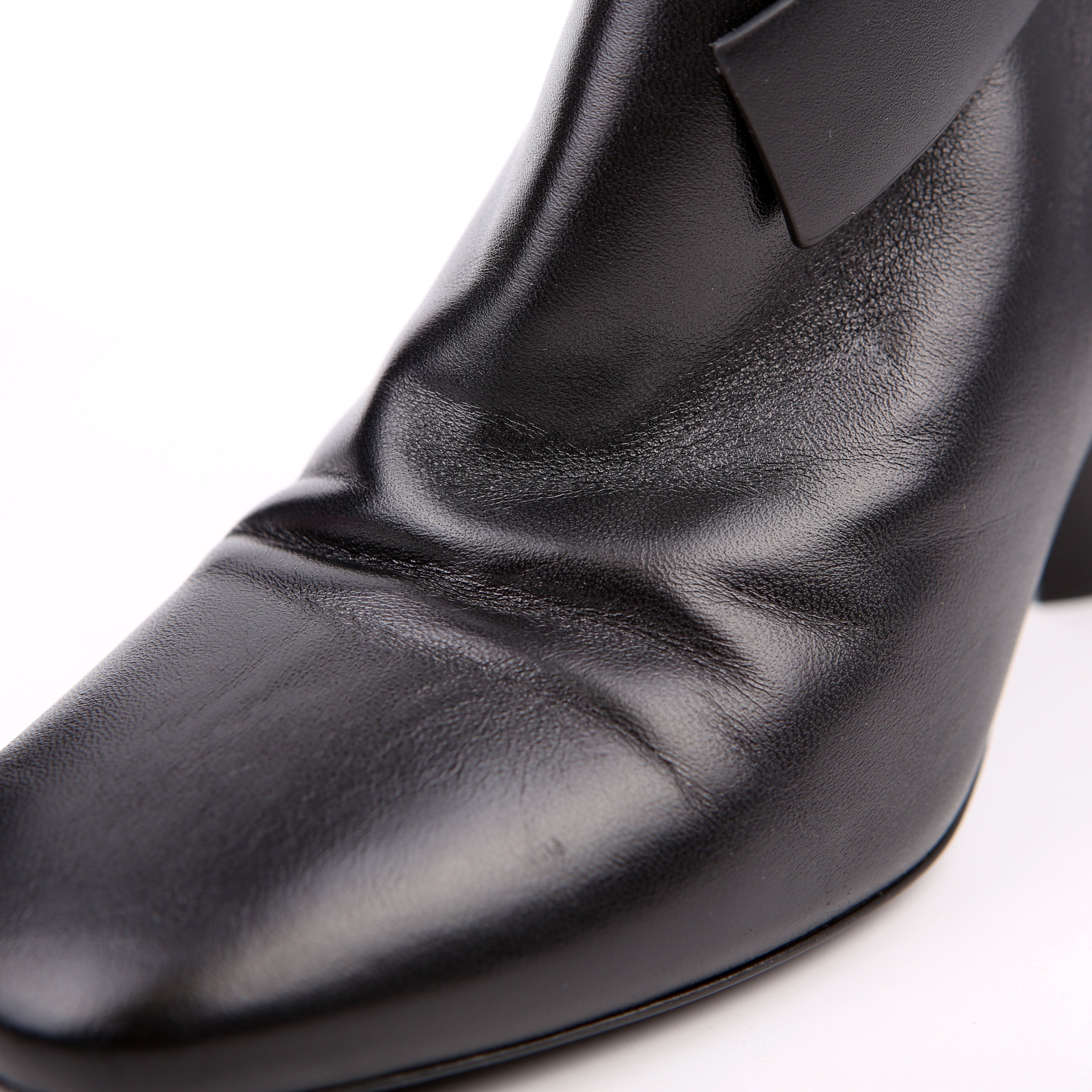 Louis Vuitton Belted Silhouette Leather Boots Size 39 Black