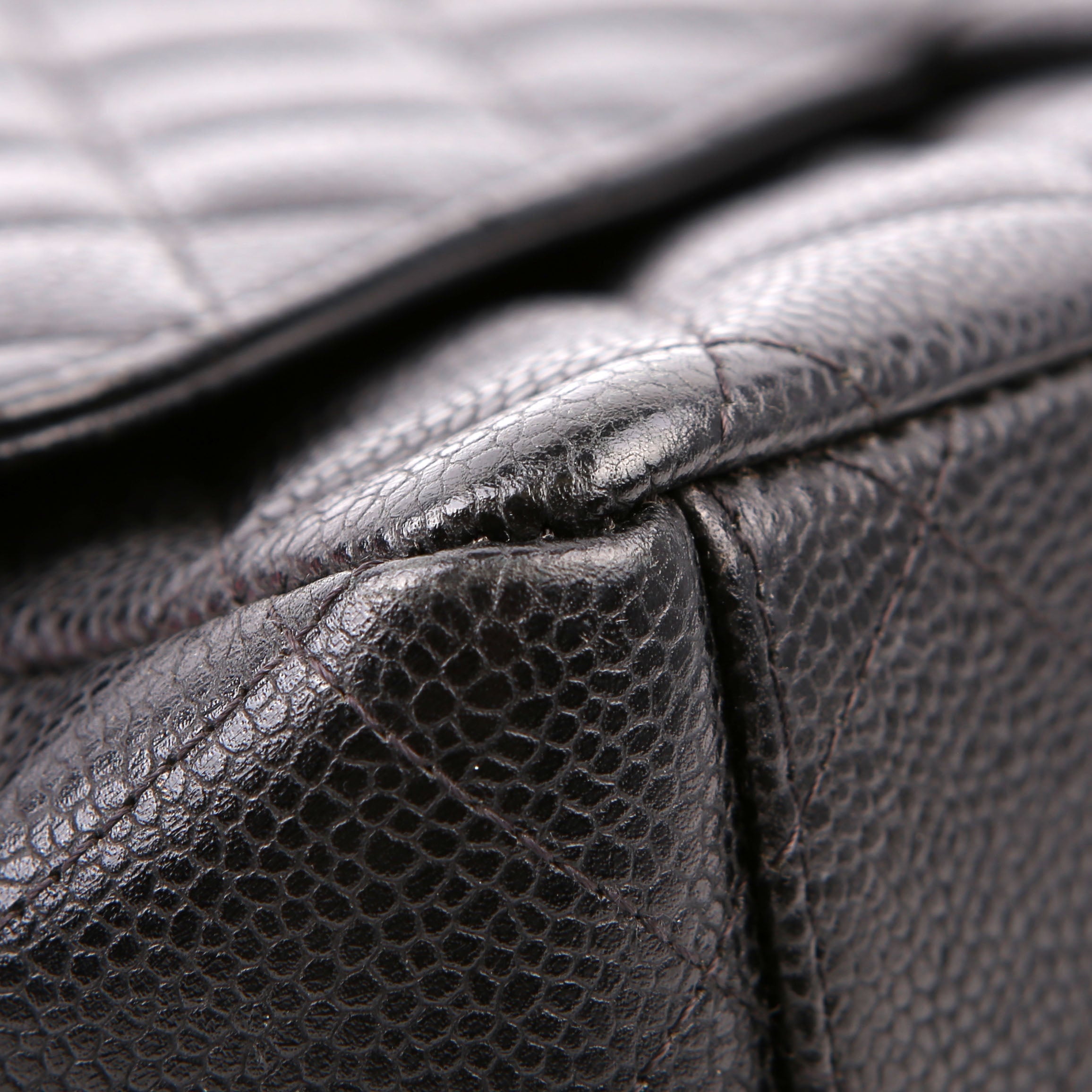 Chanel Classic Flap Maxi Caviar 15M Black