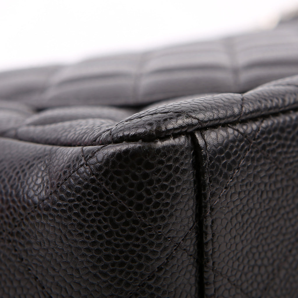 Chanel Classic Flap Maxi Caviar 15M Black