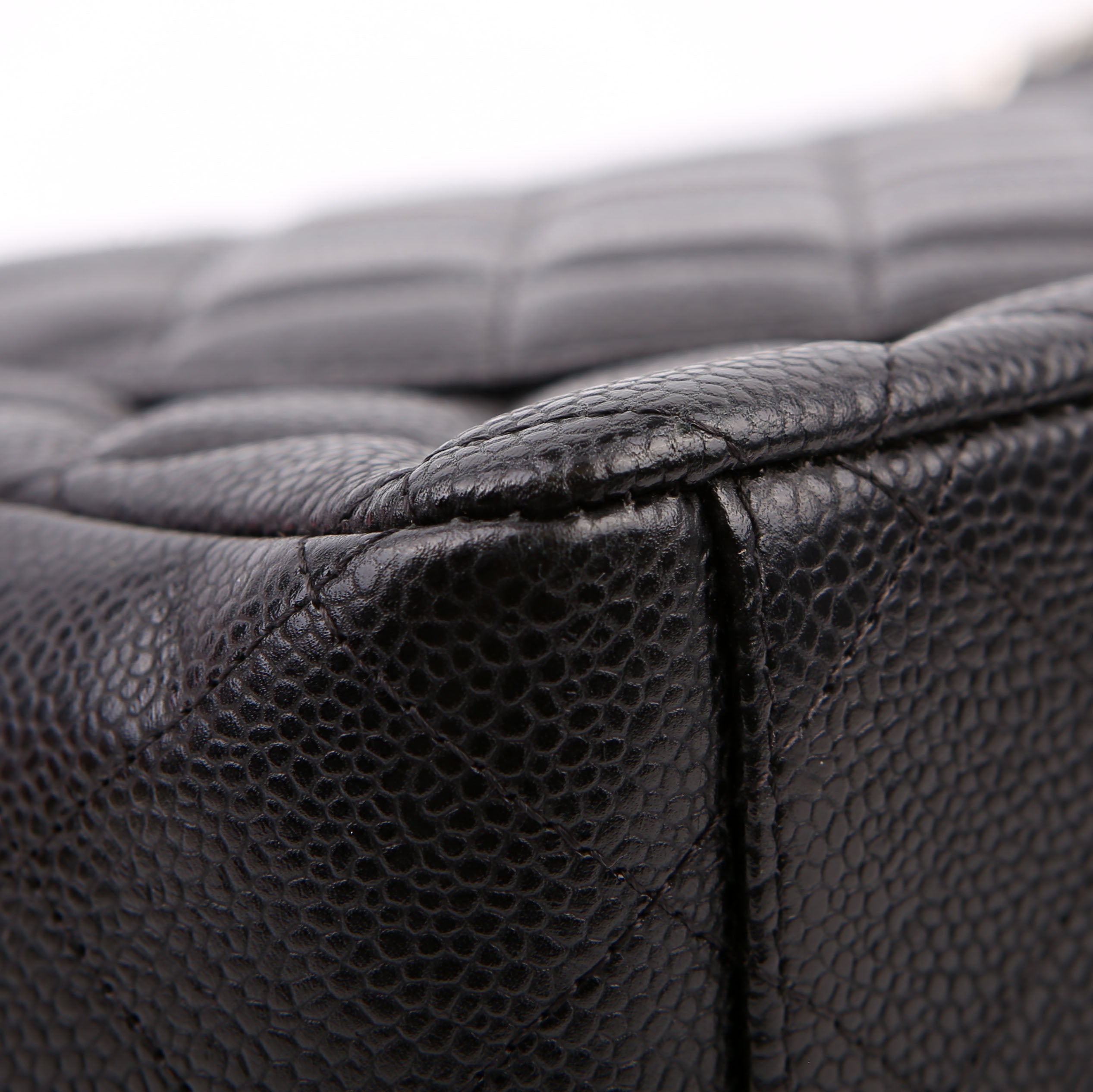 Chanel Classic Flap Maxi Caviar 15M Black