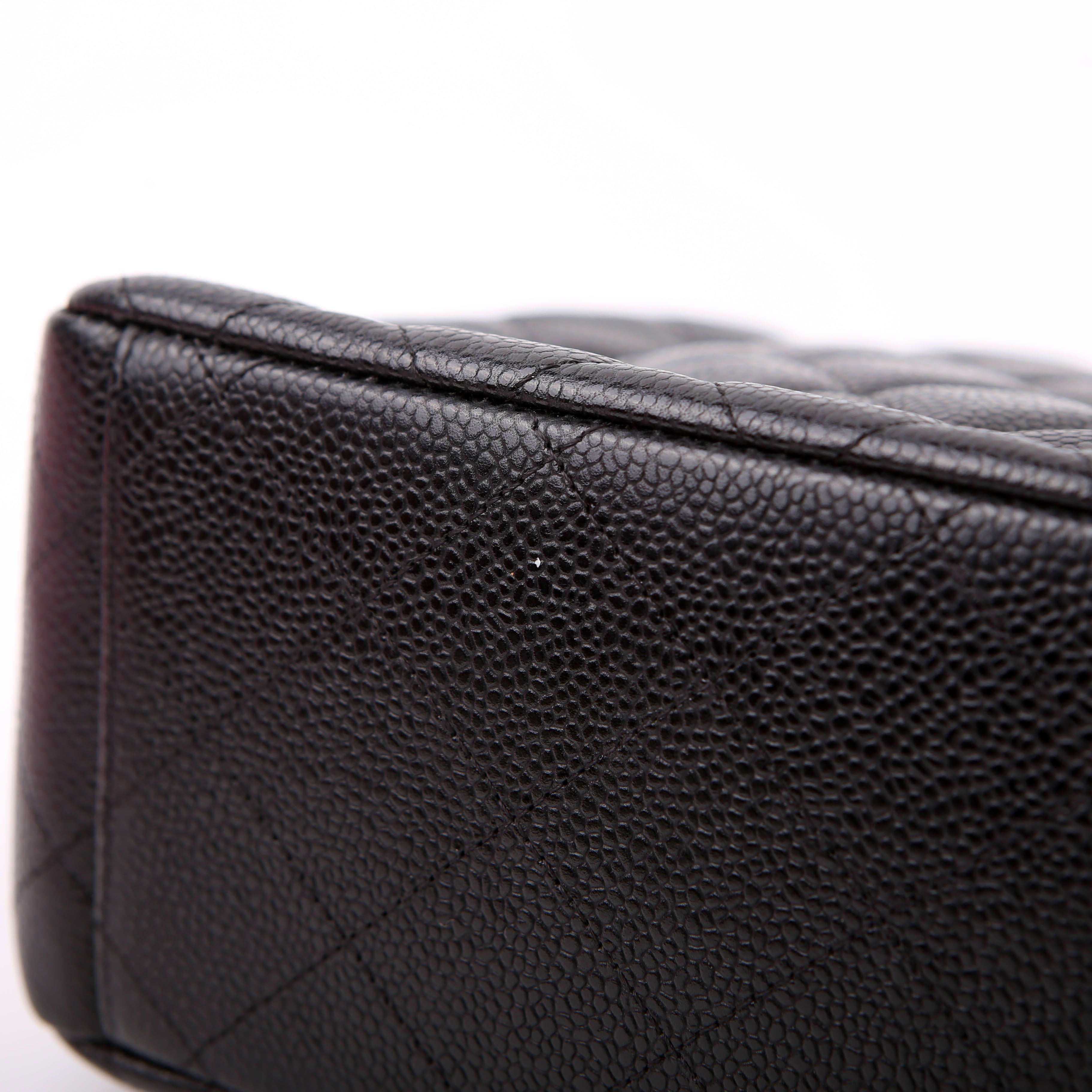 Chanel Classic Flap Maxi Caviar 15M Black