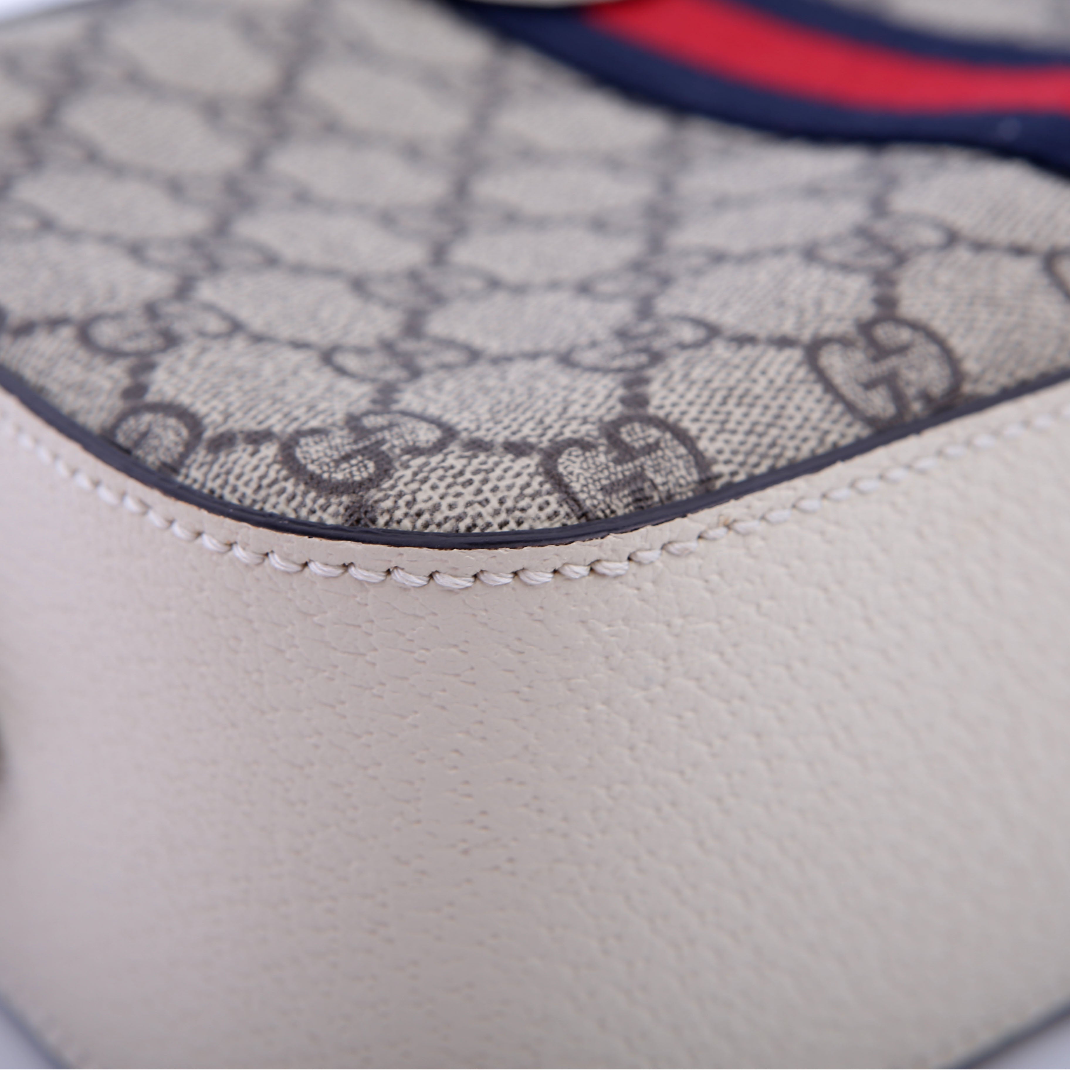 Gucci 681064 Ophidia GG Shoulder Bag White