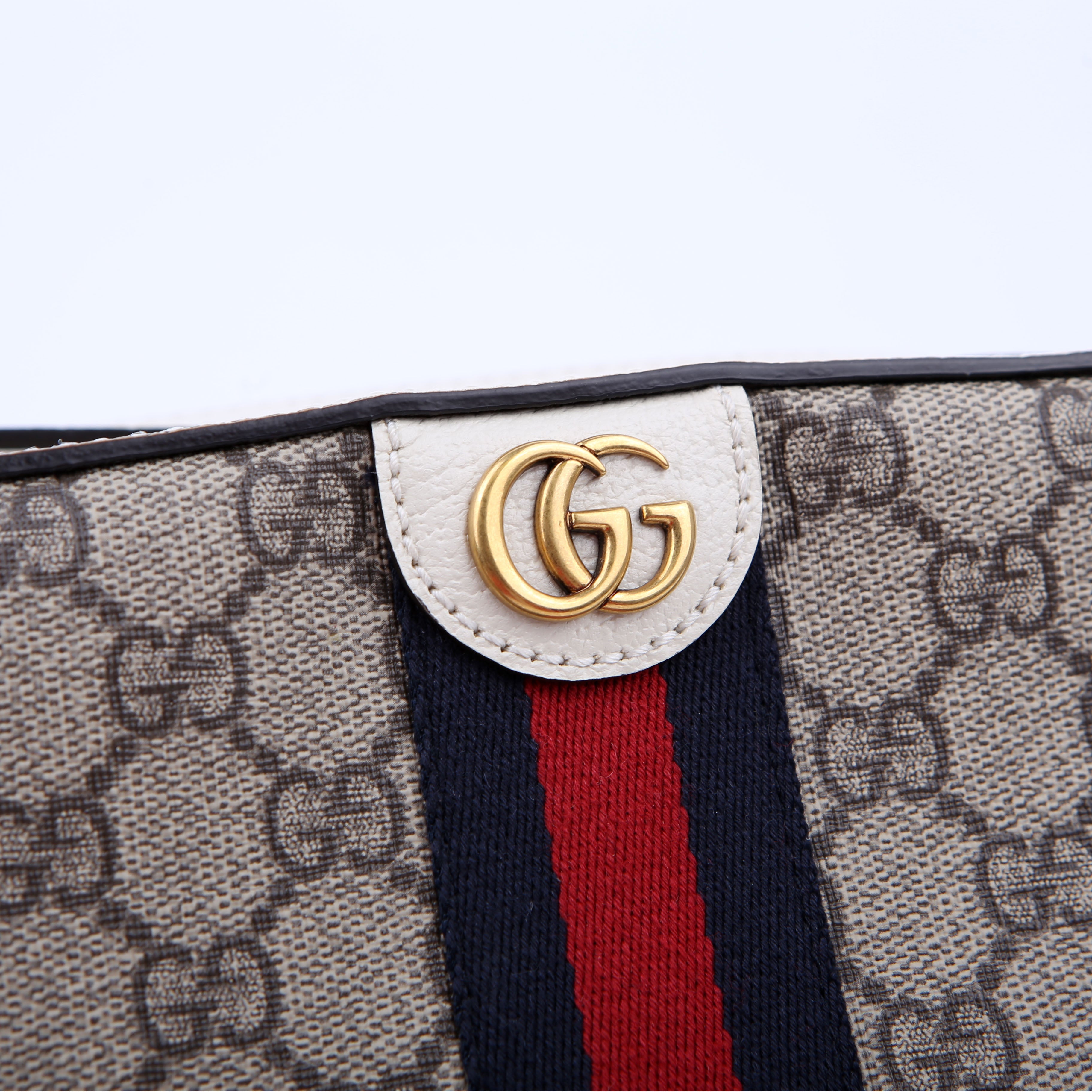 Gucci 681064 Ophidia GG Shoulder Bag White
