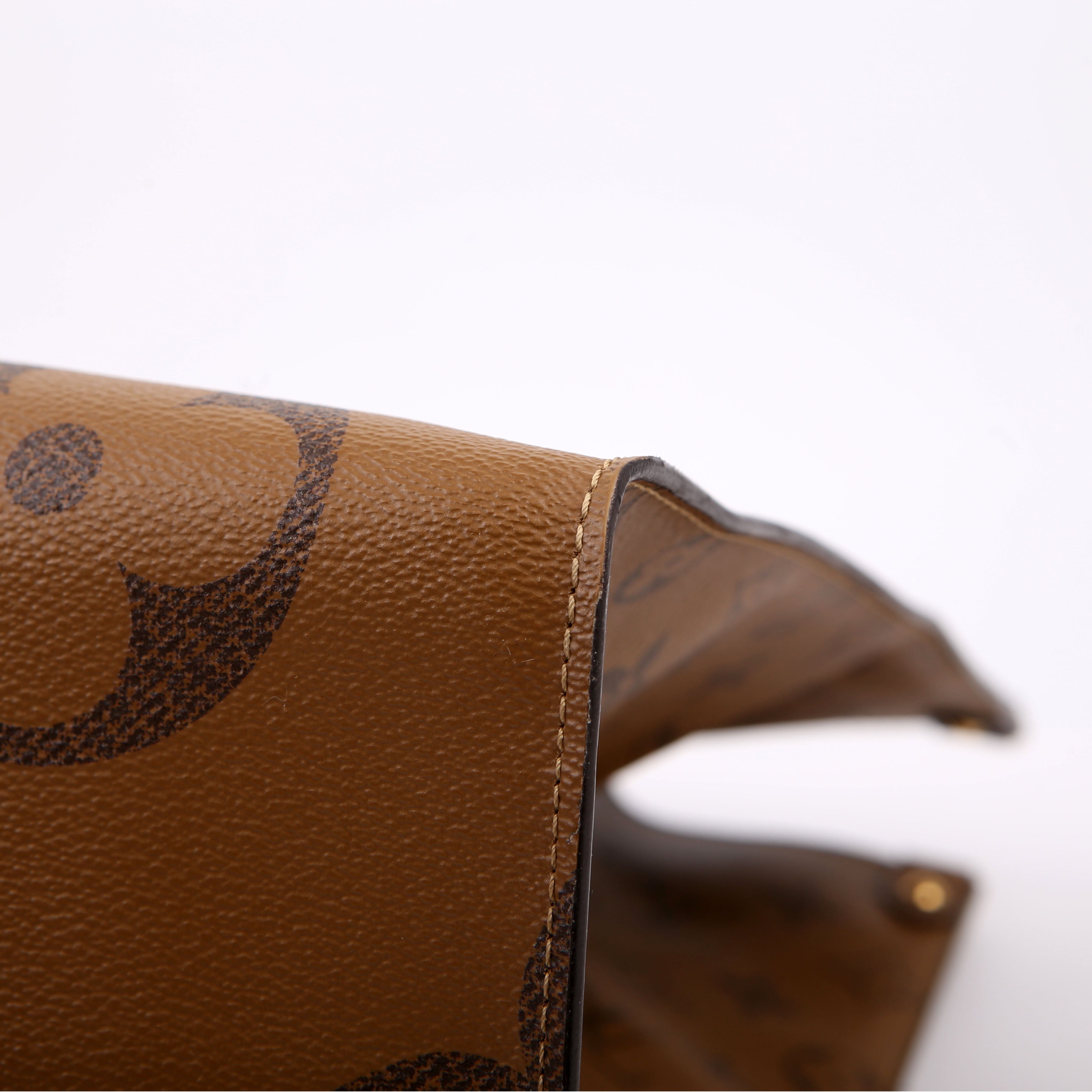 Louis Vuitton ONTHEGO GM Reverse Monogram