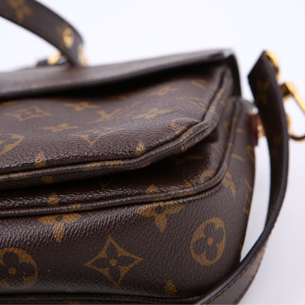 Louis Vuitton Pochette Metis Monogram