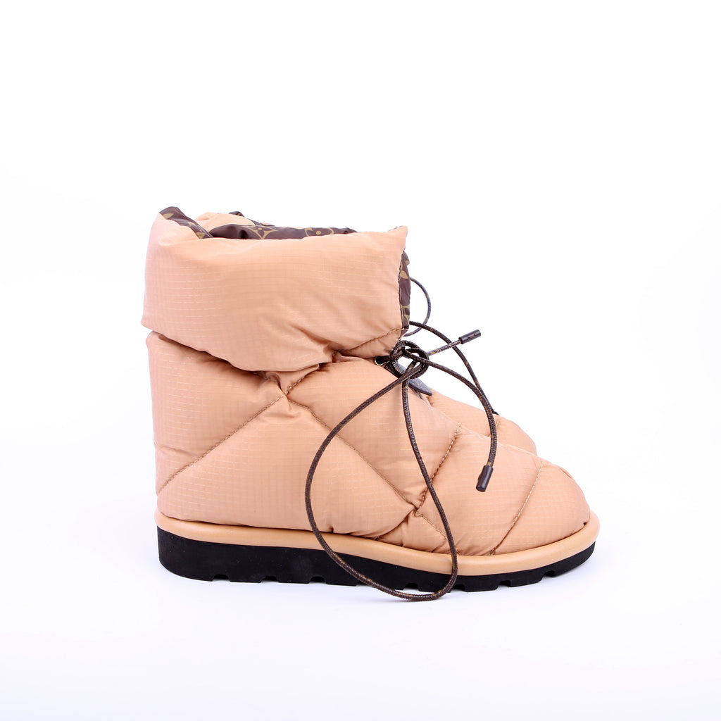 Louis Vuitton Pillow Flat Comfort Ankle Boots Size 38 Tan