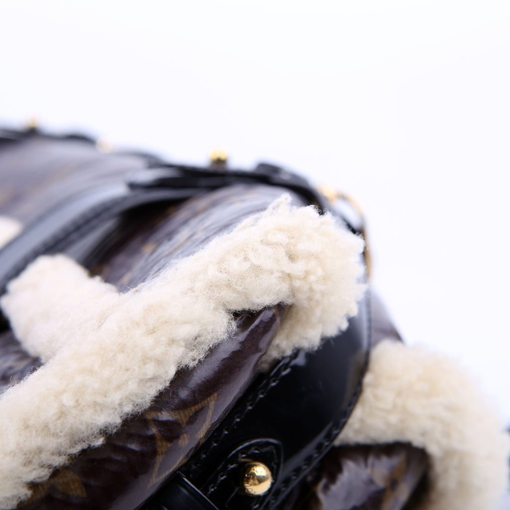 Louis Vuitton Shearling Thunder Bag Monogram Black