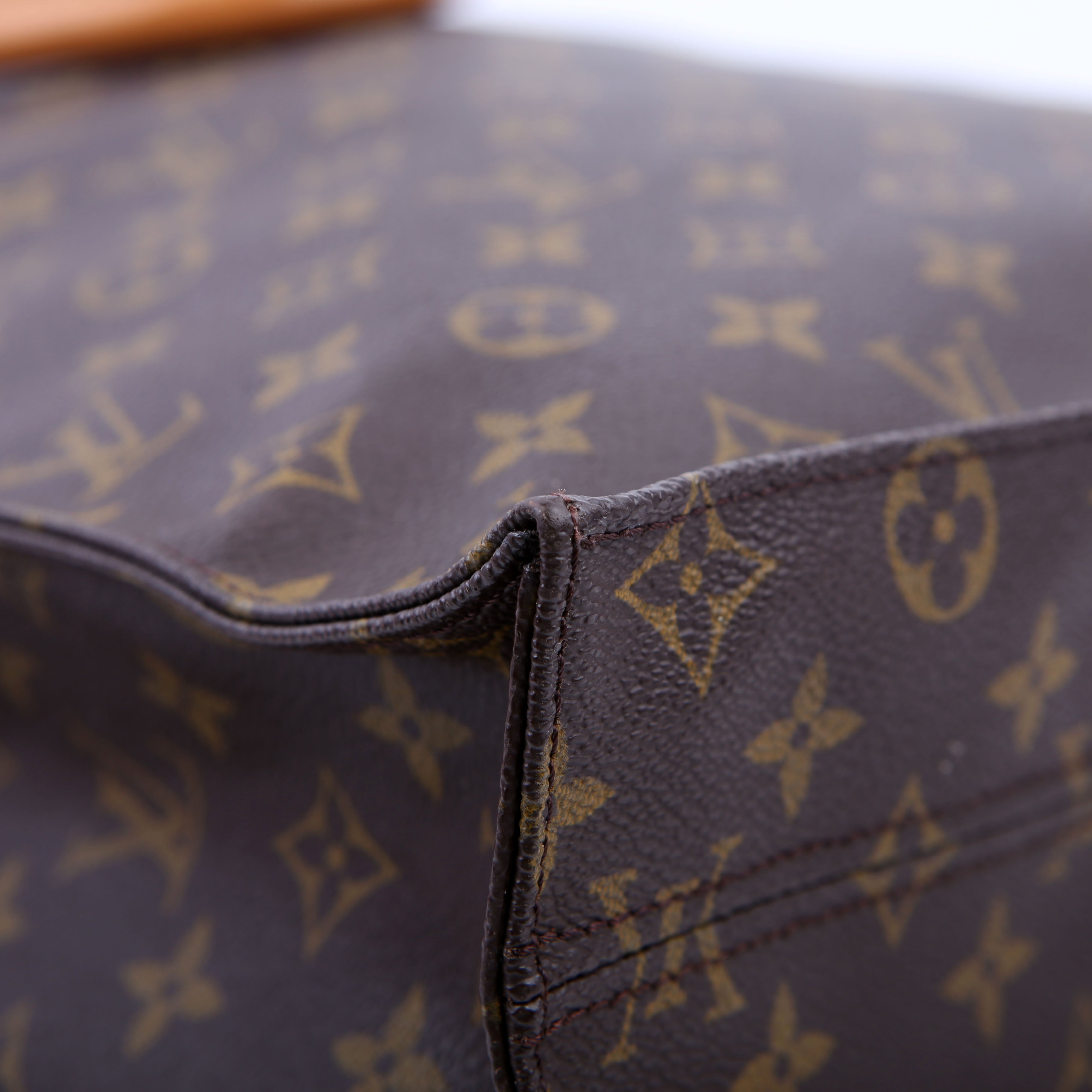 Louis Vuitton Sac Plat Monogram
