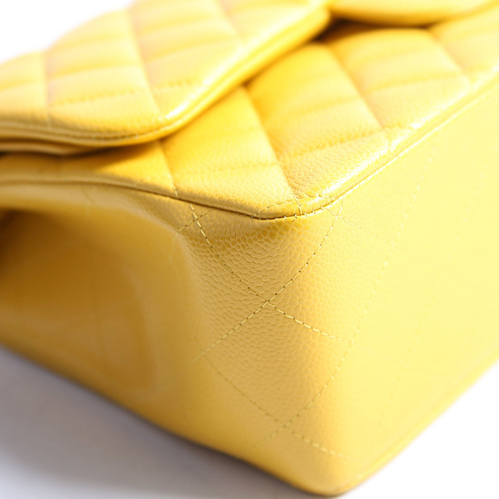Chanel Classic Flap Jumbo Caviar 25-28M Yellow