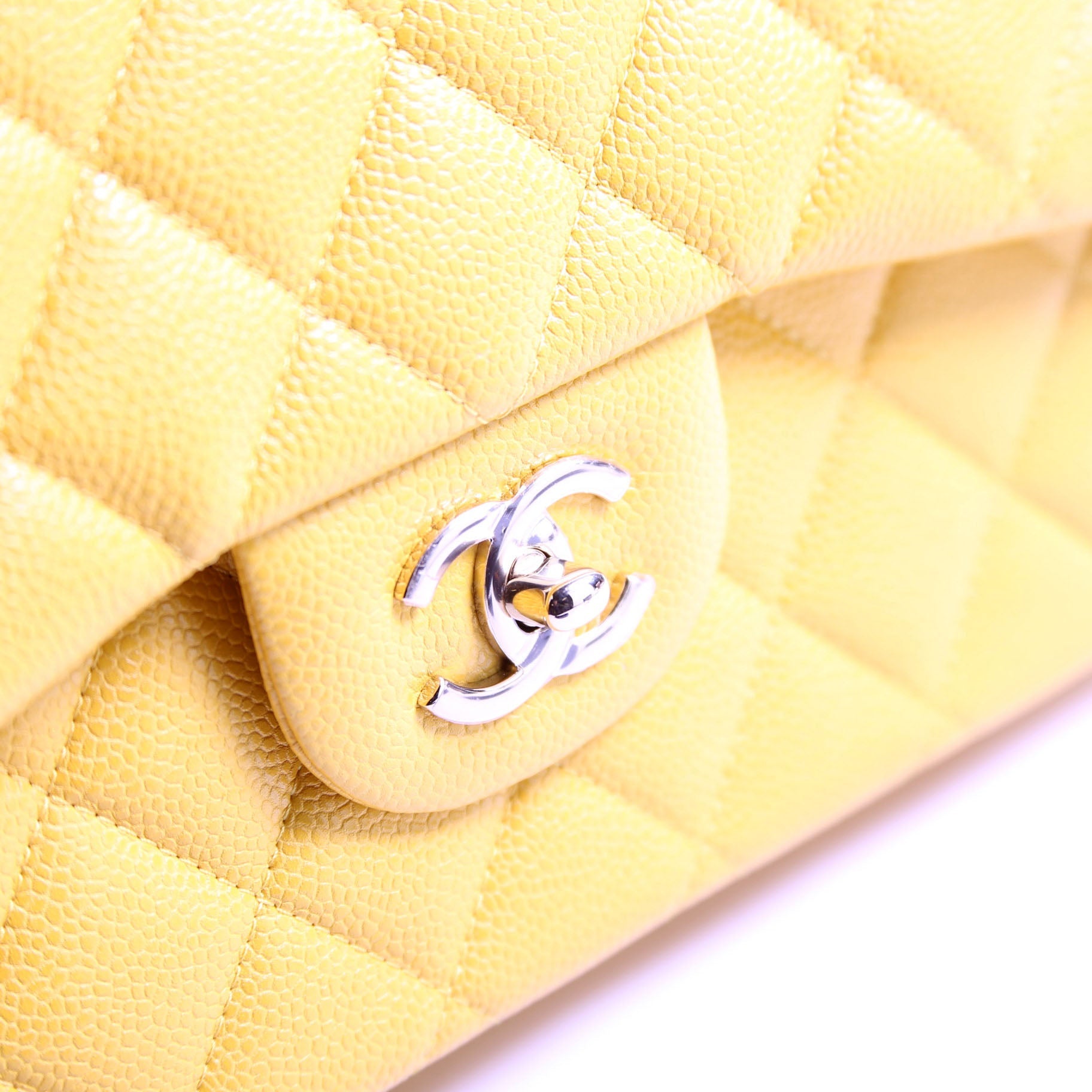 Chanel Classic Flap Jumbo Caviar 25-28M Yellow