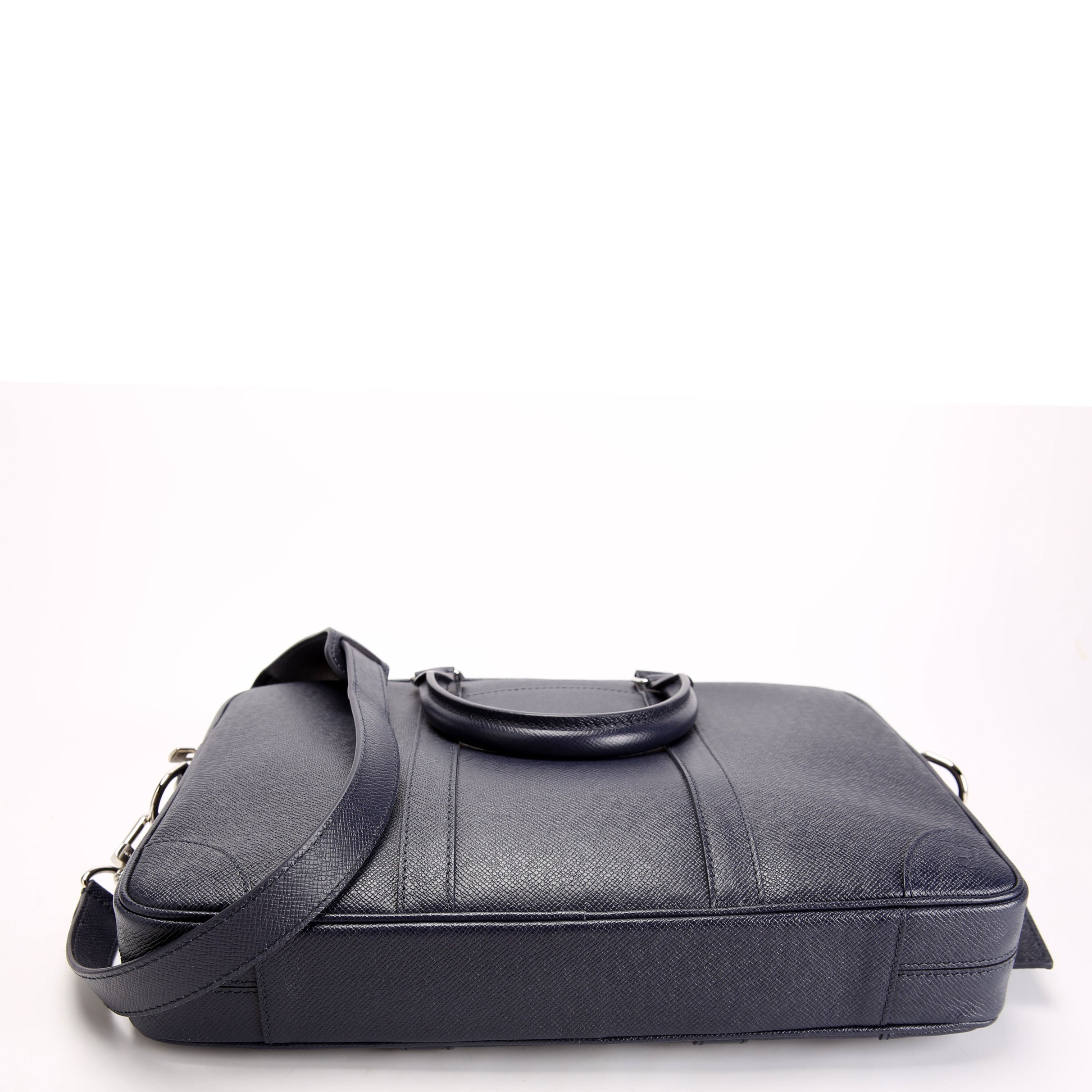 Louis Vuitton Porte Documents Voyage PM Taiga Navy