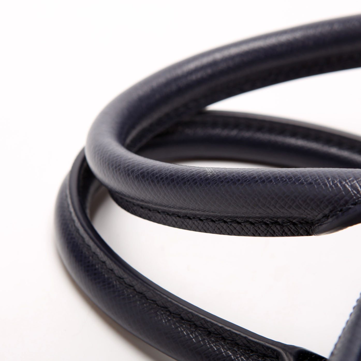 Louis Vuitton Porte Documents Voyage PM Taiga Navy