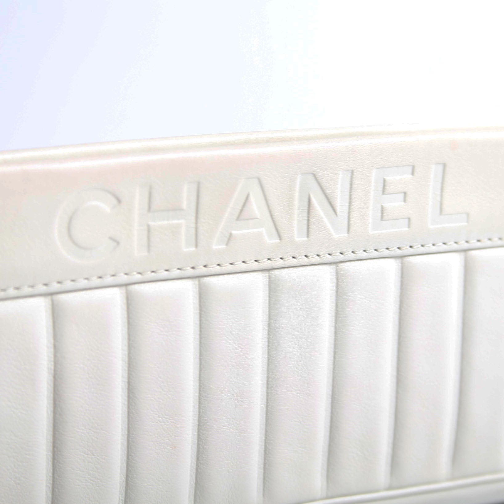 Chanel Vertical Quitl Lax Bag Small 8M Ivory