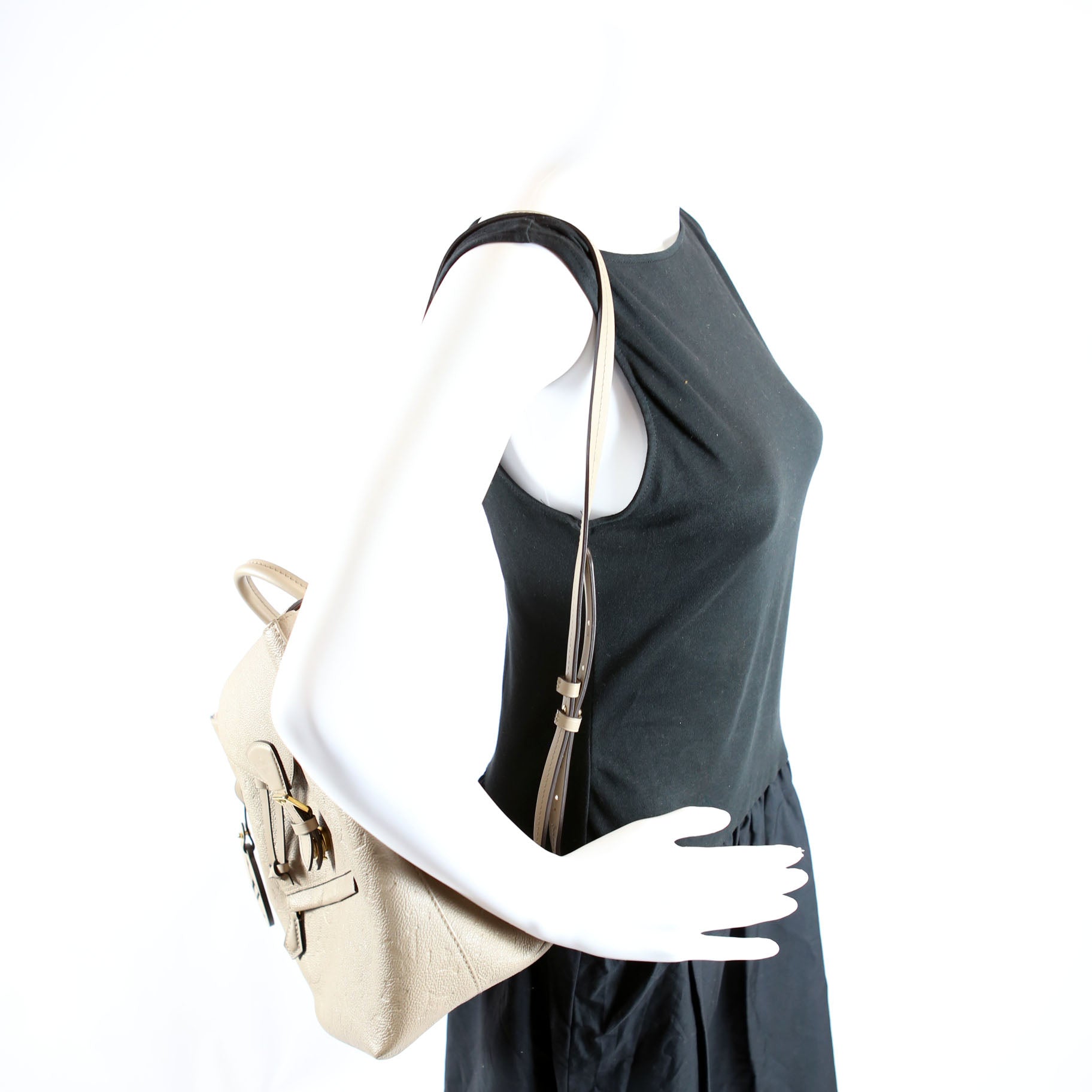 Louis Vuitton Montsouris PM NM Empreinte Turtledove