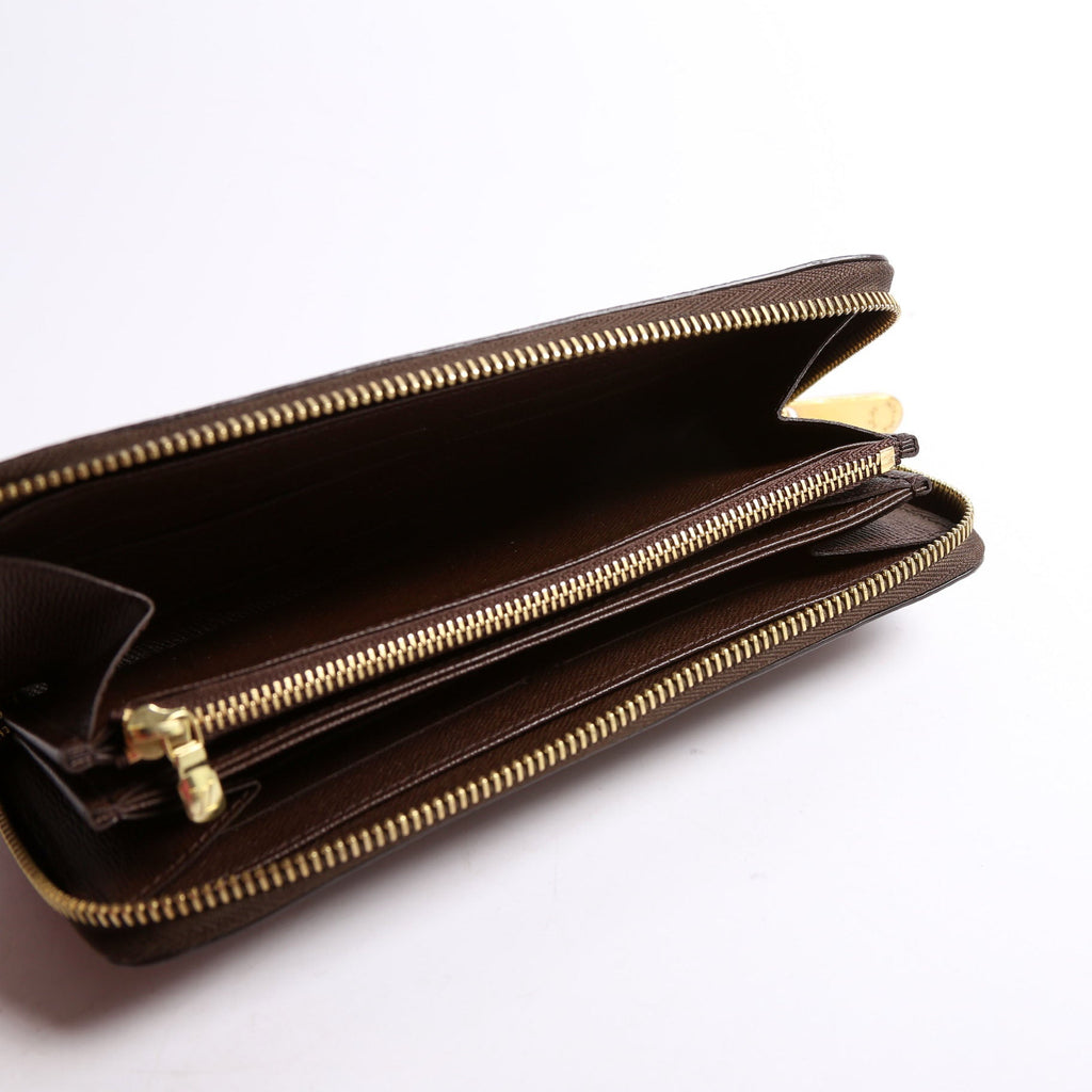 Louis Vuitton Zippy Wallet Ebene